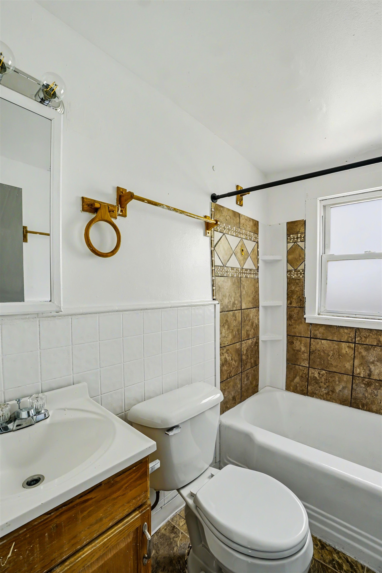 533 E 12 Street, 535, Flint, MI 48503 — Photo 18