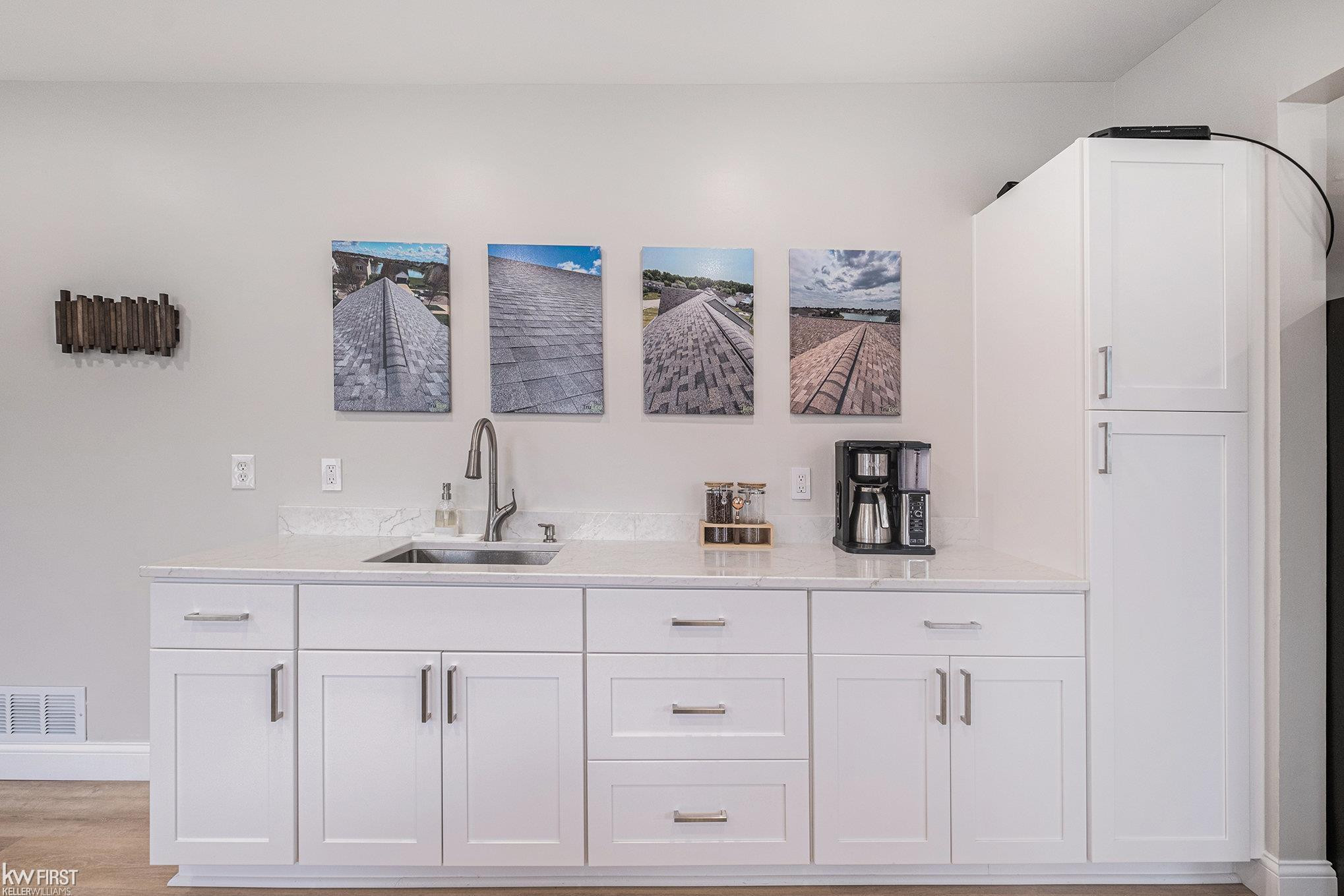 8127 Miller Road, Swartz Creek, MI 48473 — Photo 12