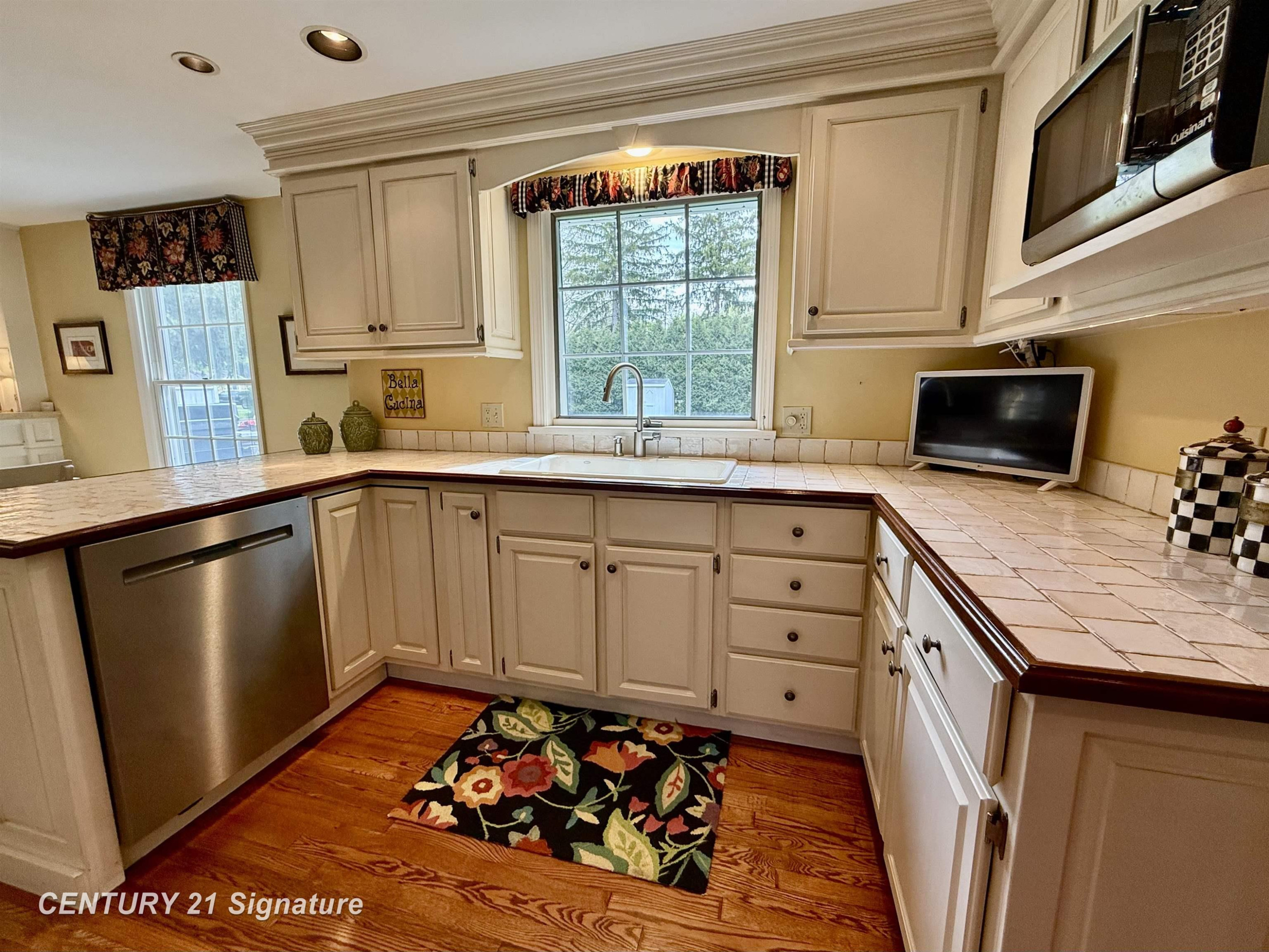 321 Somerset Road, Saginaw, MI 48638 — Photo 9