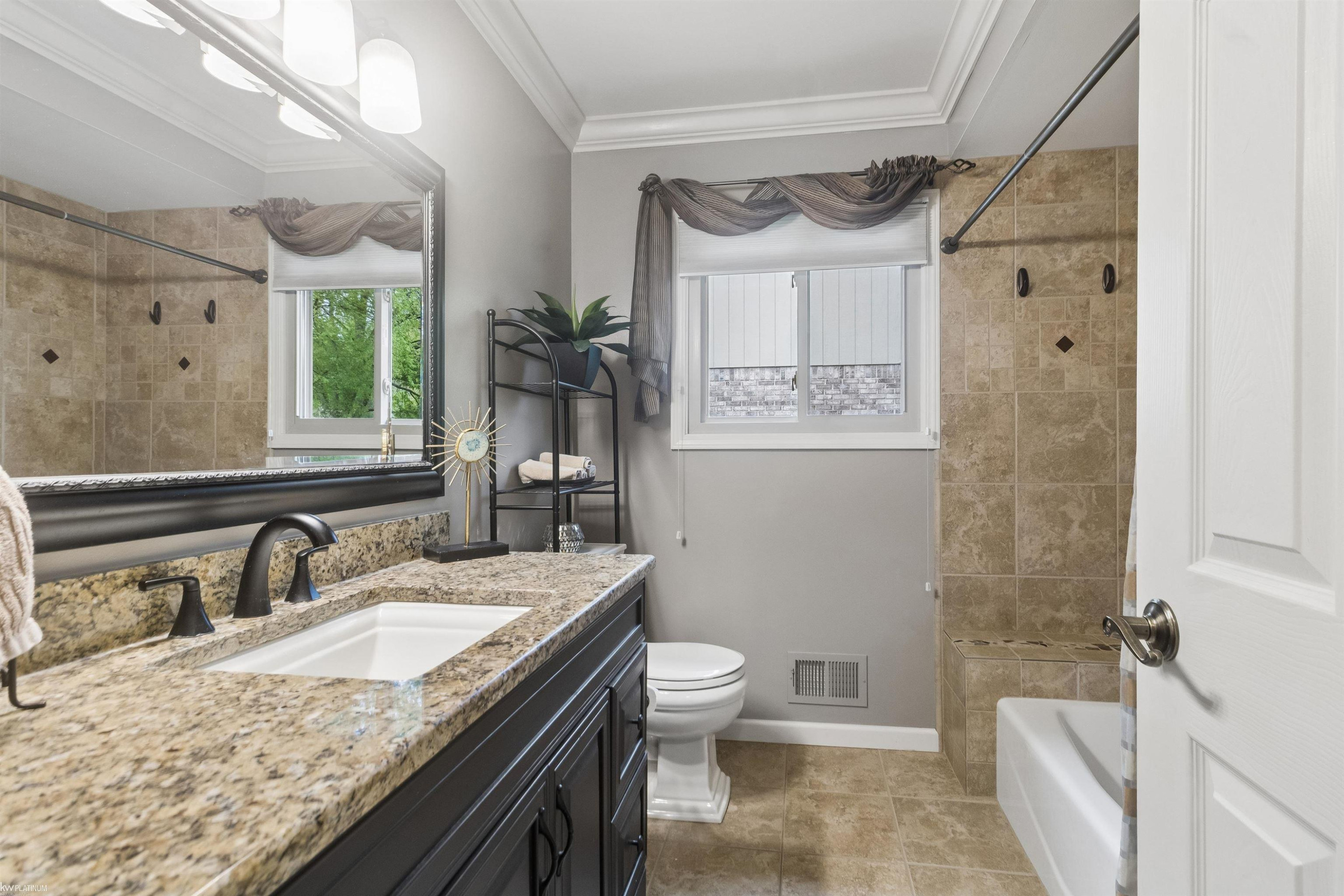 52317 Sawmill Creek Drive, Macomb, MI 48042 — Photo 15