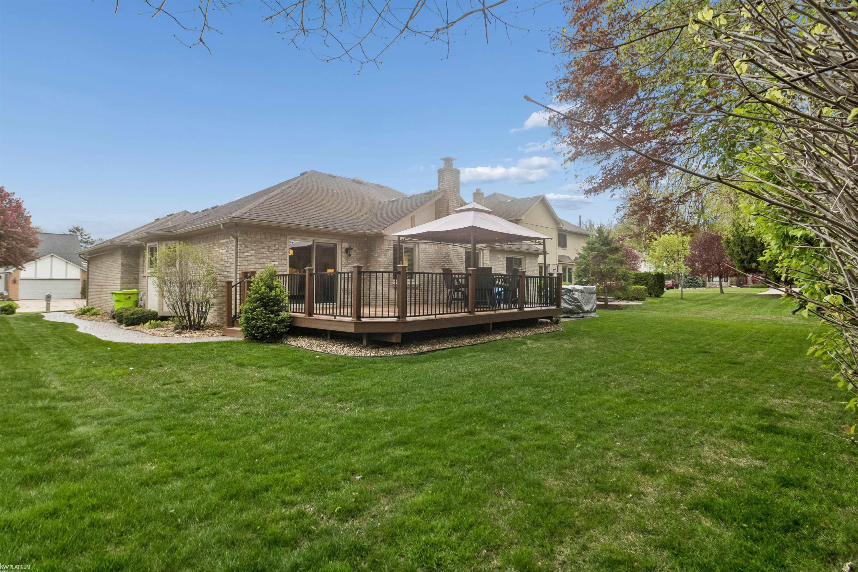 52317 Sawmill Creek Drive, Macomb, MI 48042 — Photo 25