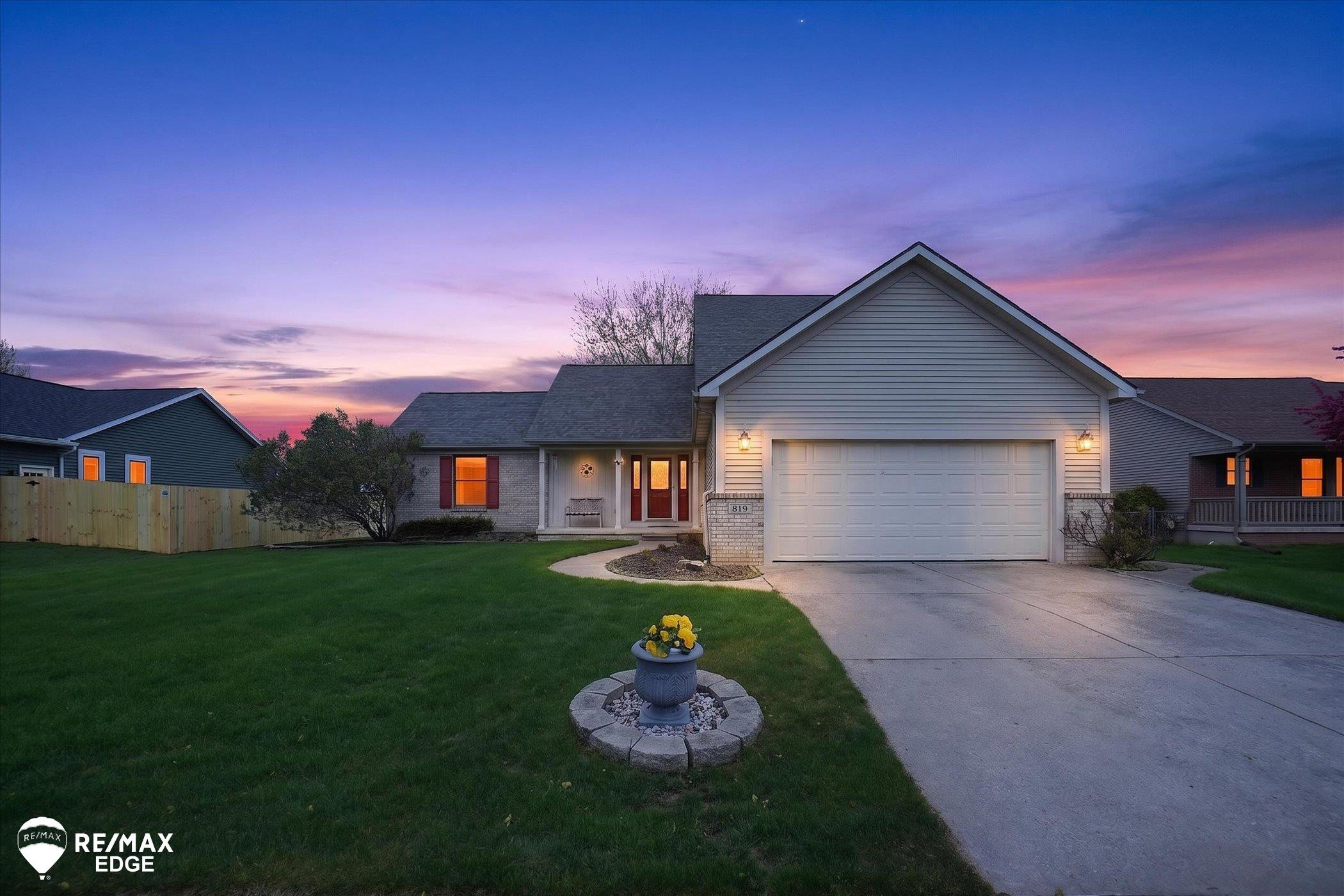 819 Village Drive, Davison, MI 48423 — Photo 6