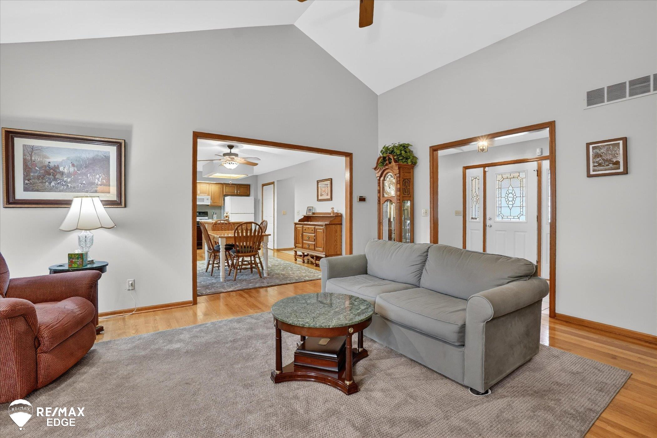 819 Village Drive, Davison, MI 48423 — Photo 11