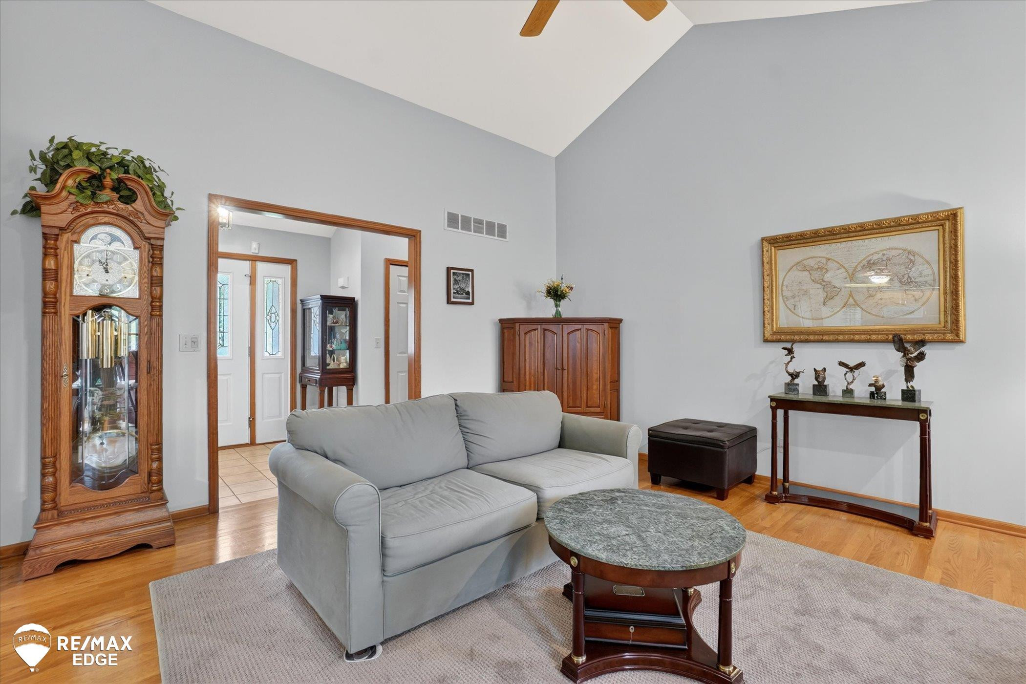 819 Village Drive, Davison, MI 48423 — Photo 12