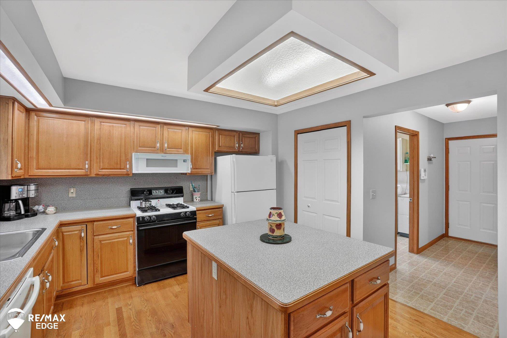 819 Village Drive, Davison, MI 48423 — Photo 19