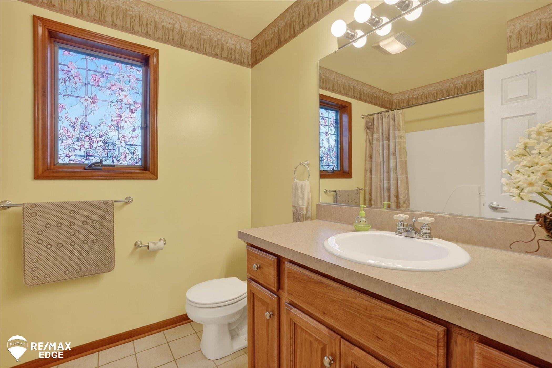 819 Village Drive, Davison, MI 48423 — Photo 32
