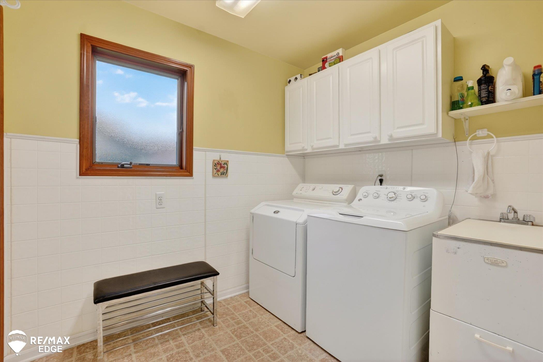 819 Village Drive, Davison, MI 48423 — Photo 36