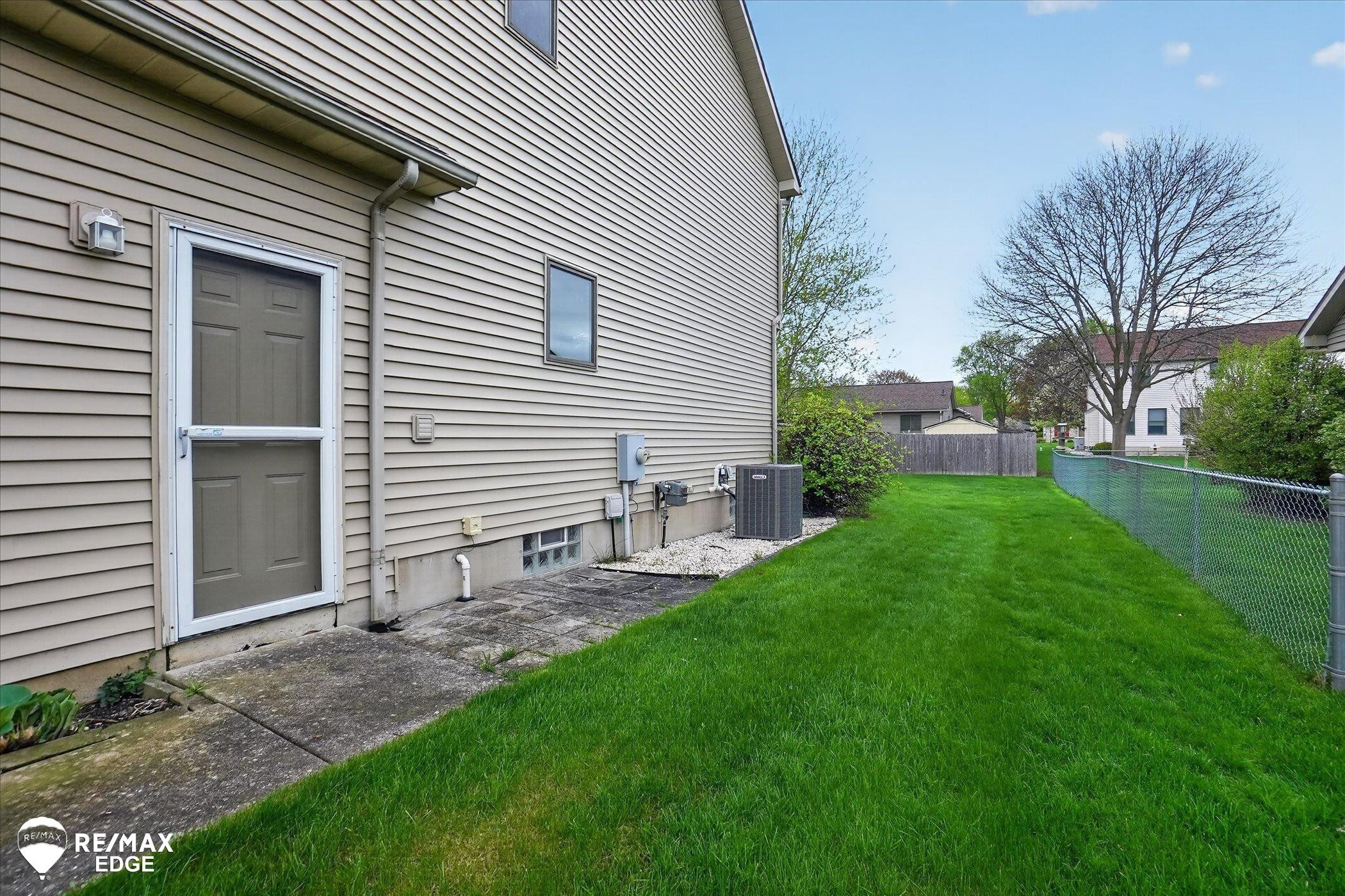 819 Village Drive, Davison, MI 48423 — Photo 46