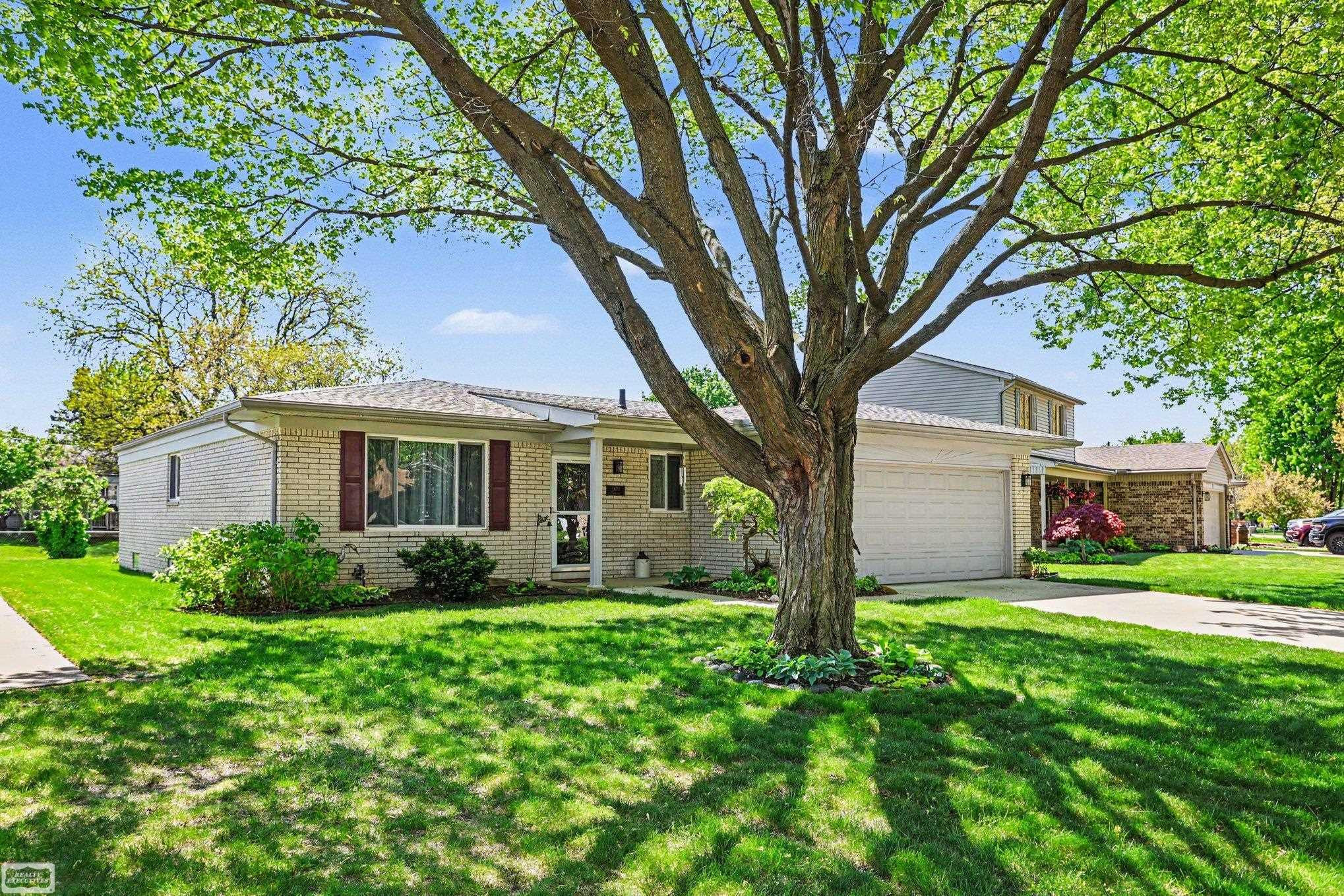 39714 Timberlane Drive, Sterling Heights, MI 48310 — Photo 2