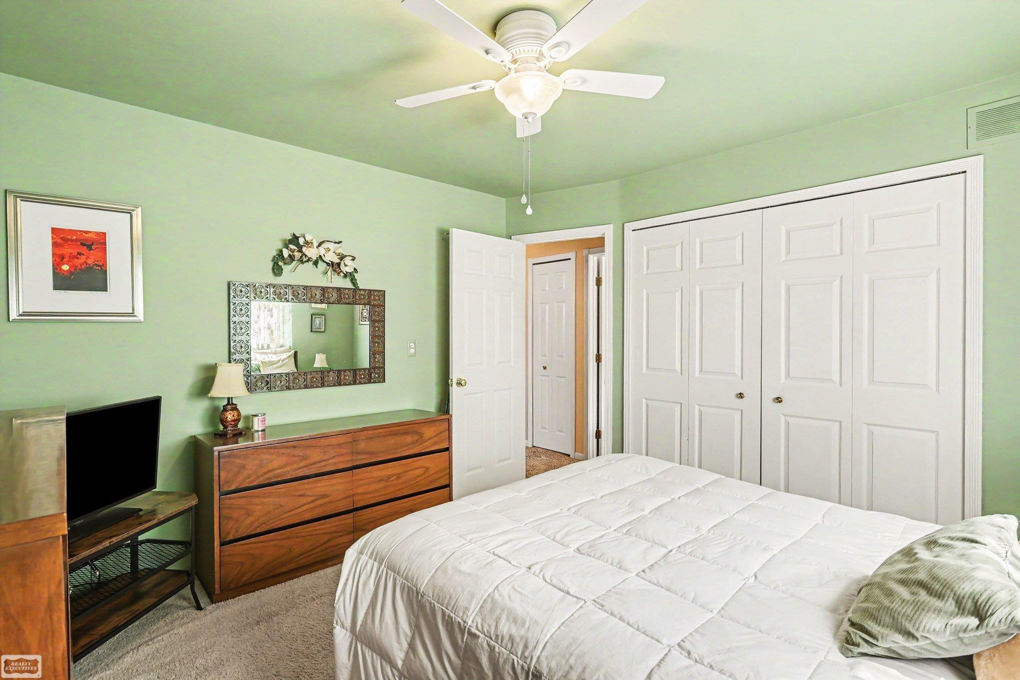 39714 Timberlane Drive, Sterling Heights, MI 48310 — Photo 10