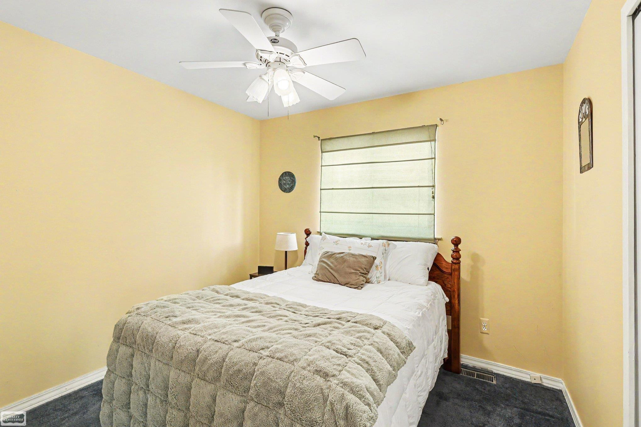 39714 Timberlane Drive, Sterling Heights, MI 48310 — Photo 12