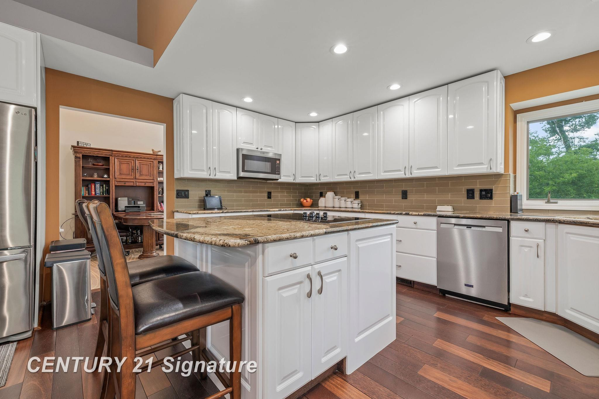 5790 Dunrovin Drive, Saginaw, MI 48638 — Photo 14