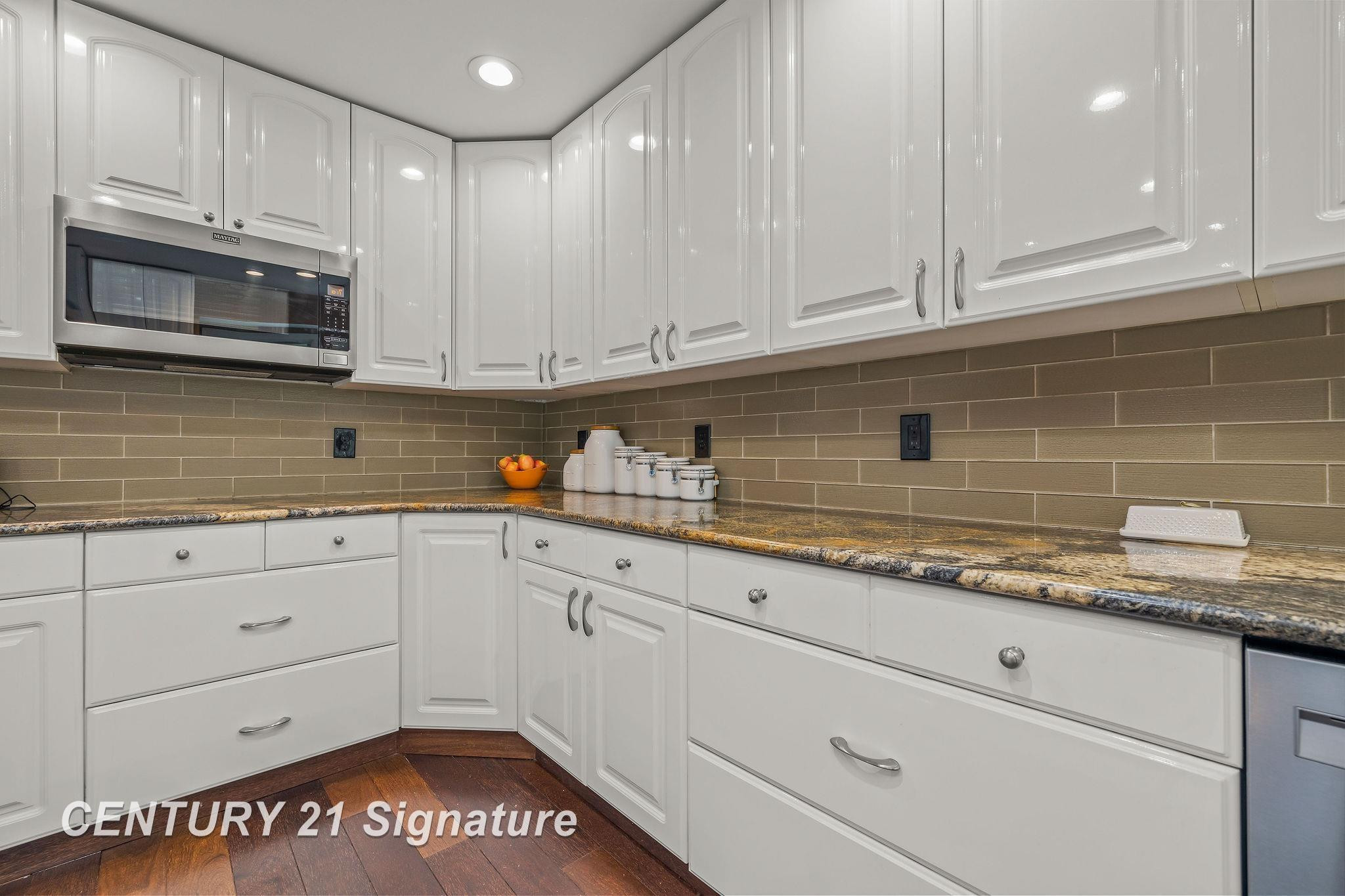 5790 Dunrovin Drive, Saginaw, MI 48638 — Photo 16