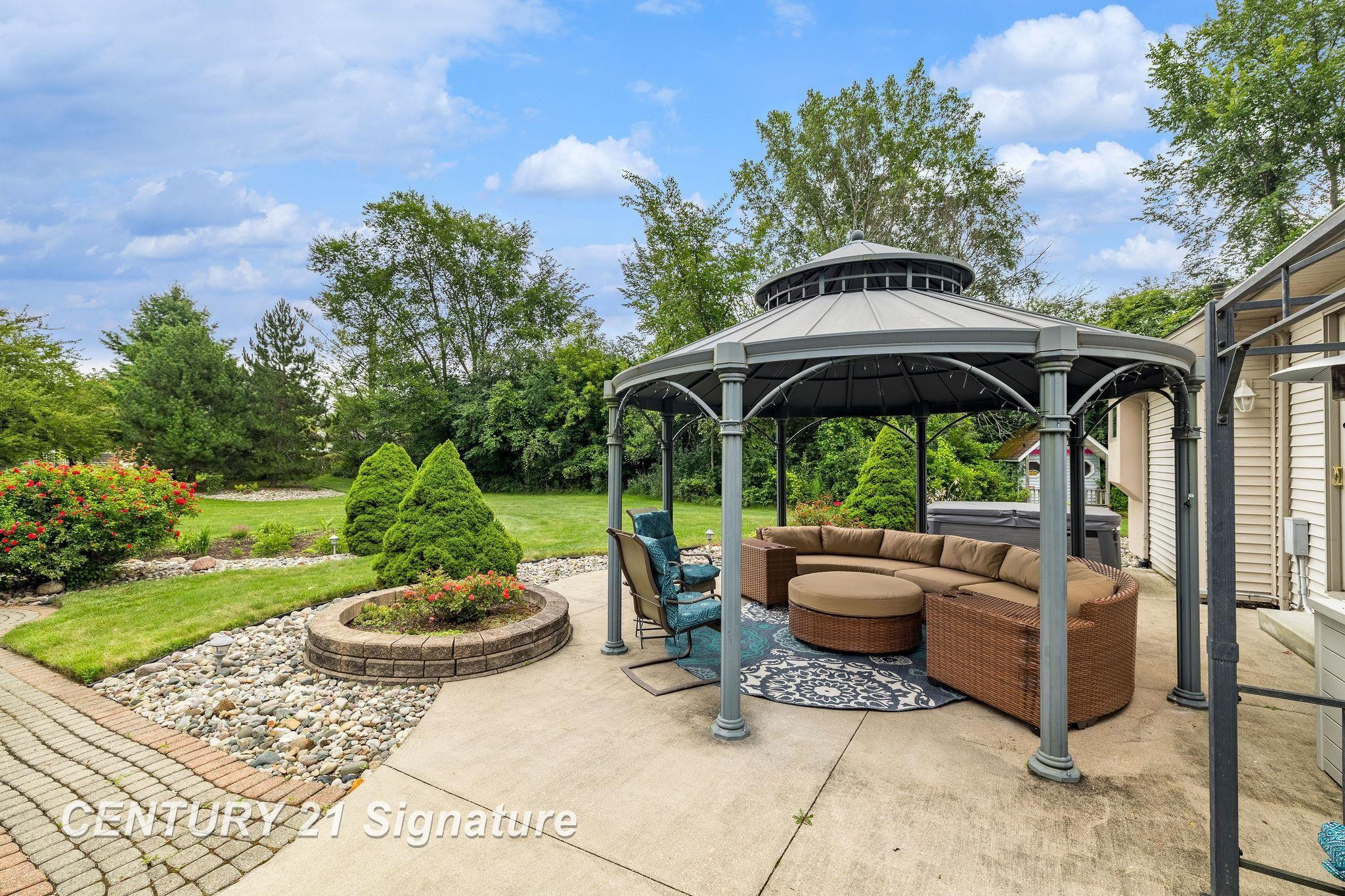 5790 Dunrovin Drive, Saginaw, MI 48638 — Photo 42