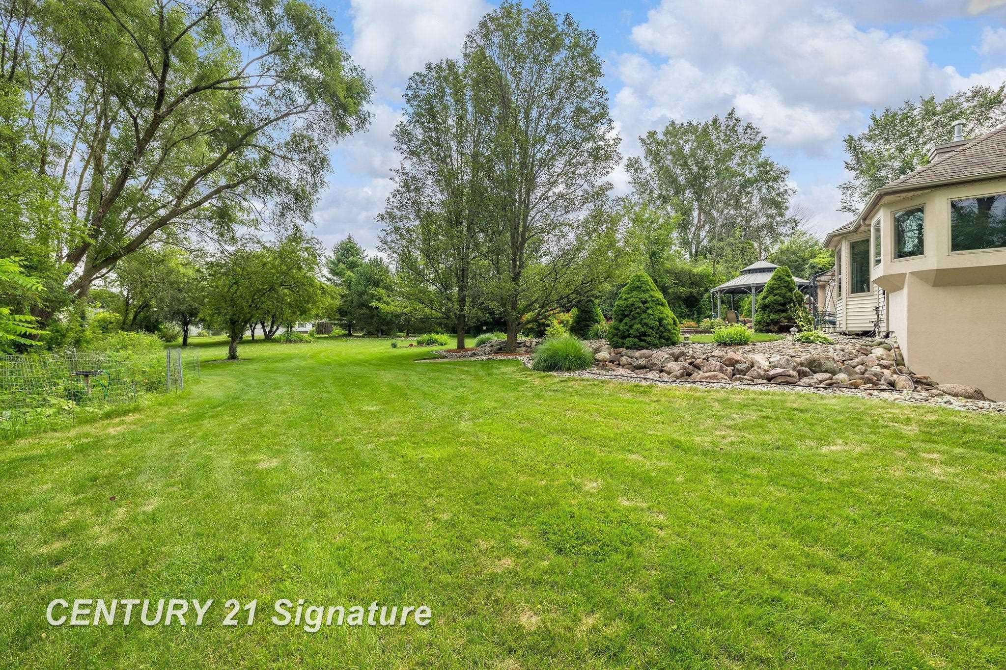 5790 Dunrovin Drive, Saginaw, MI 48638 — Photo 50