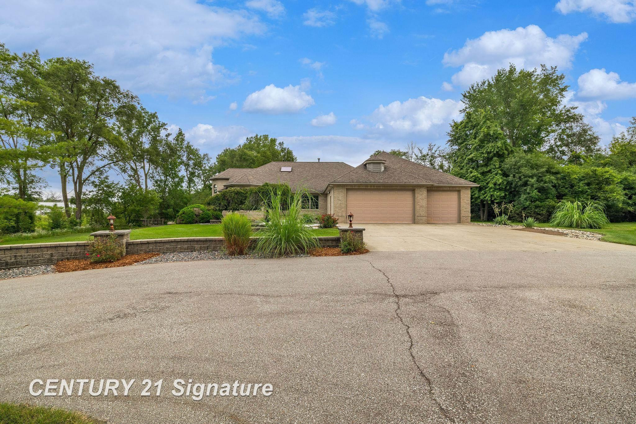 5790 Dunrovin Drive, Saginaw, MI 48638 — Photo 54
