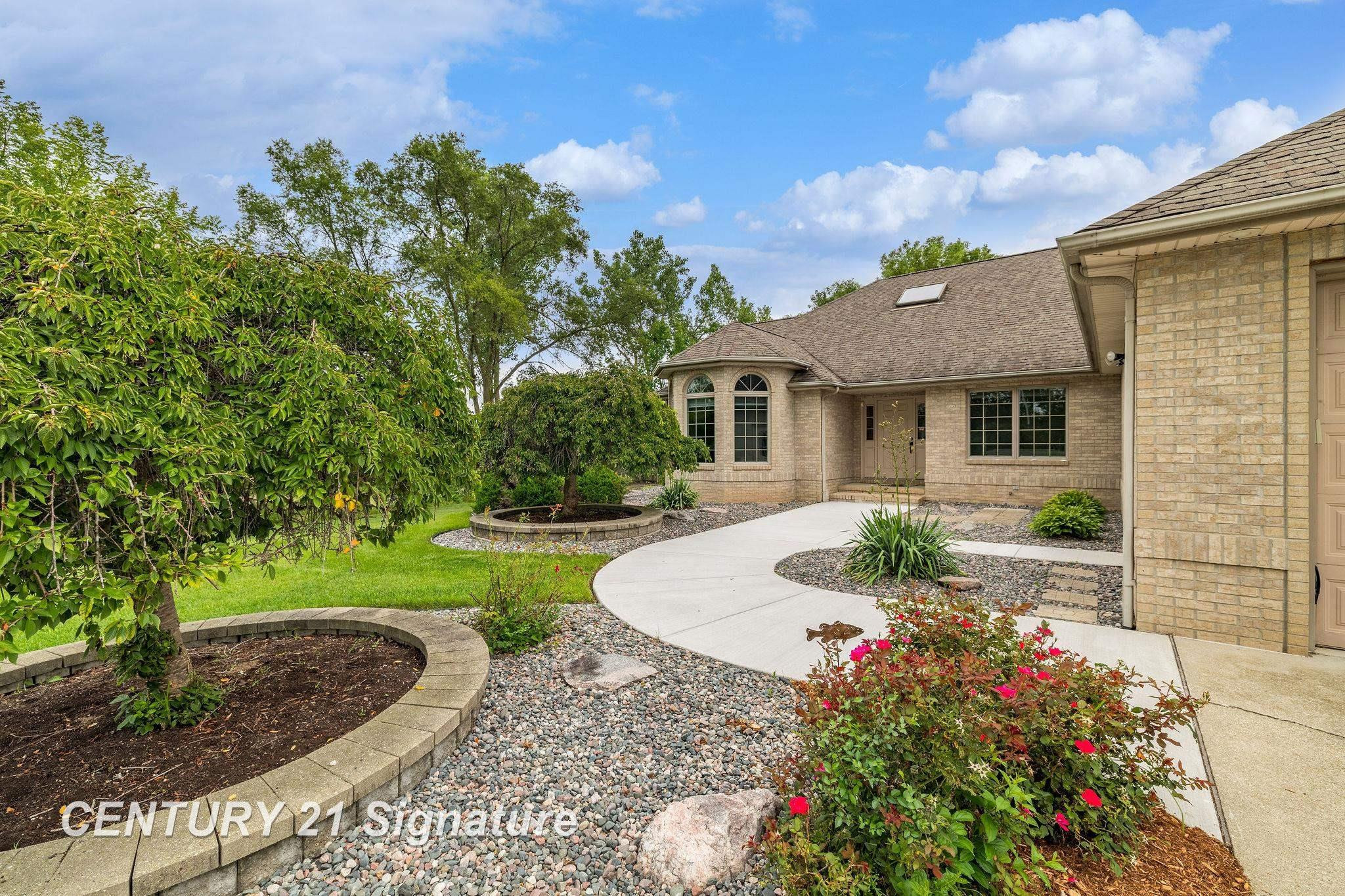 5790 Dunrovin Drive, Saginaw, MI 48638 — Photo 55
