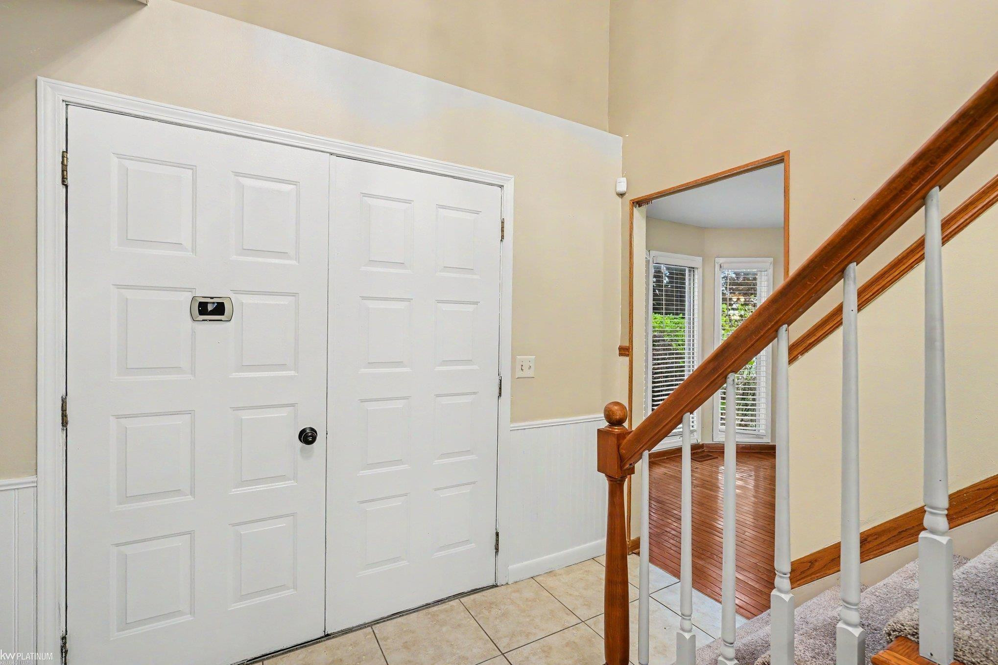 16257 Woodstream Drive, Clinton Twp, MI 48038 — Photo 3