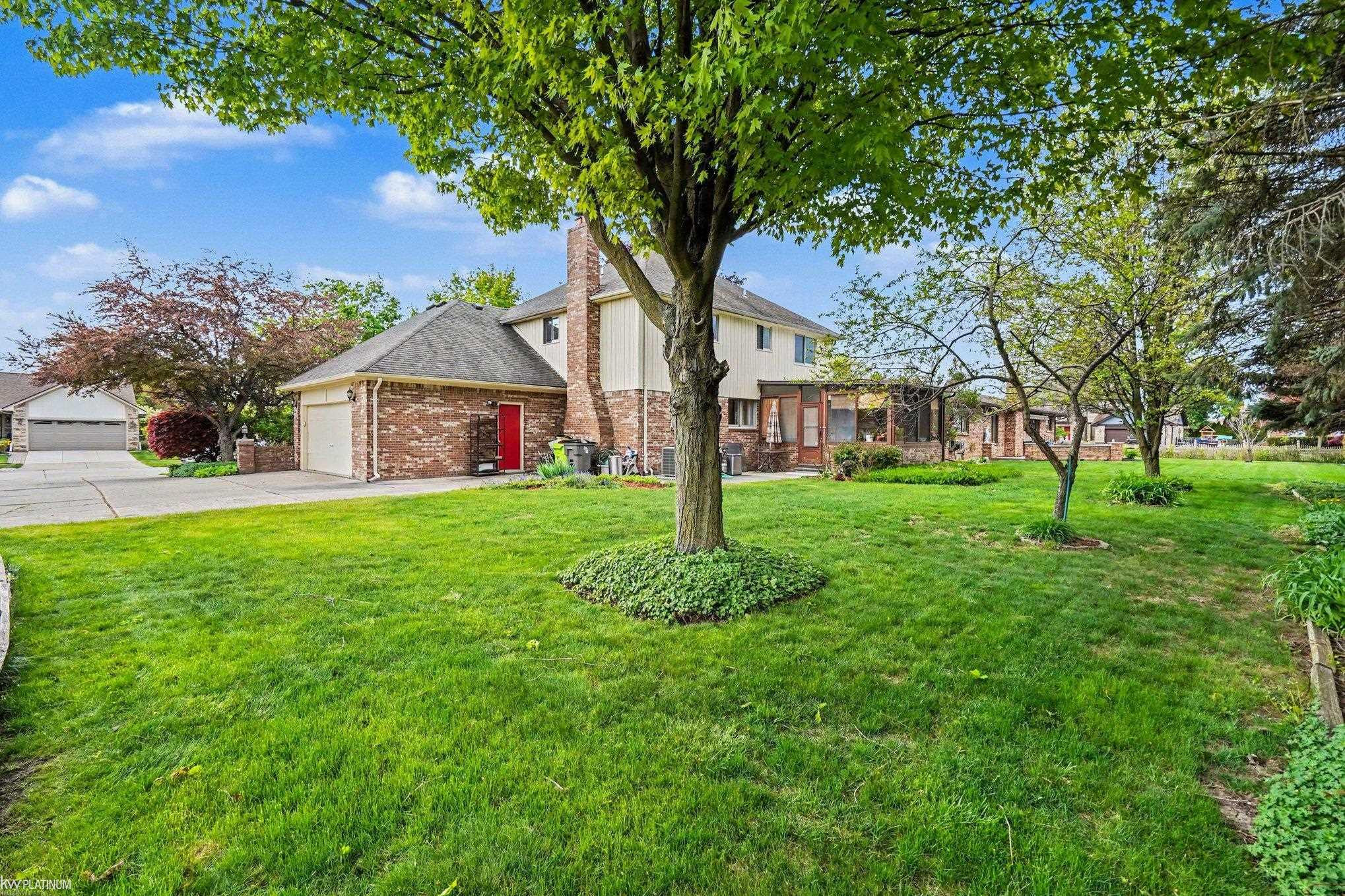16257 Woodstream Drive, Clinton Twp, MI 48038 — Photo 33