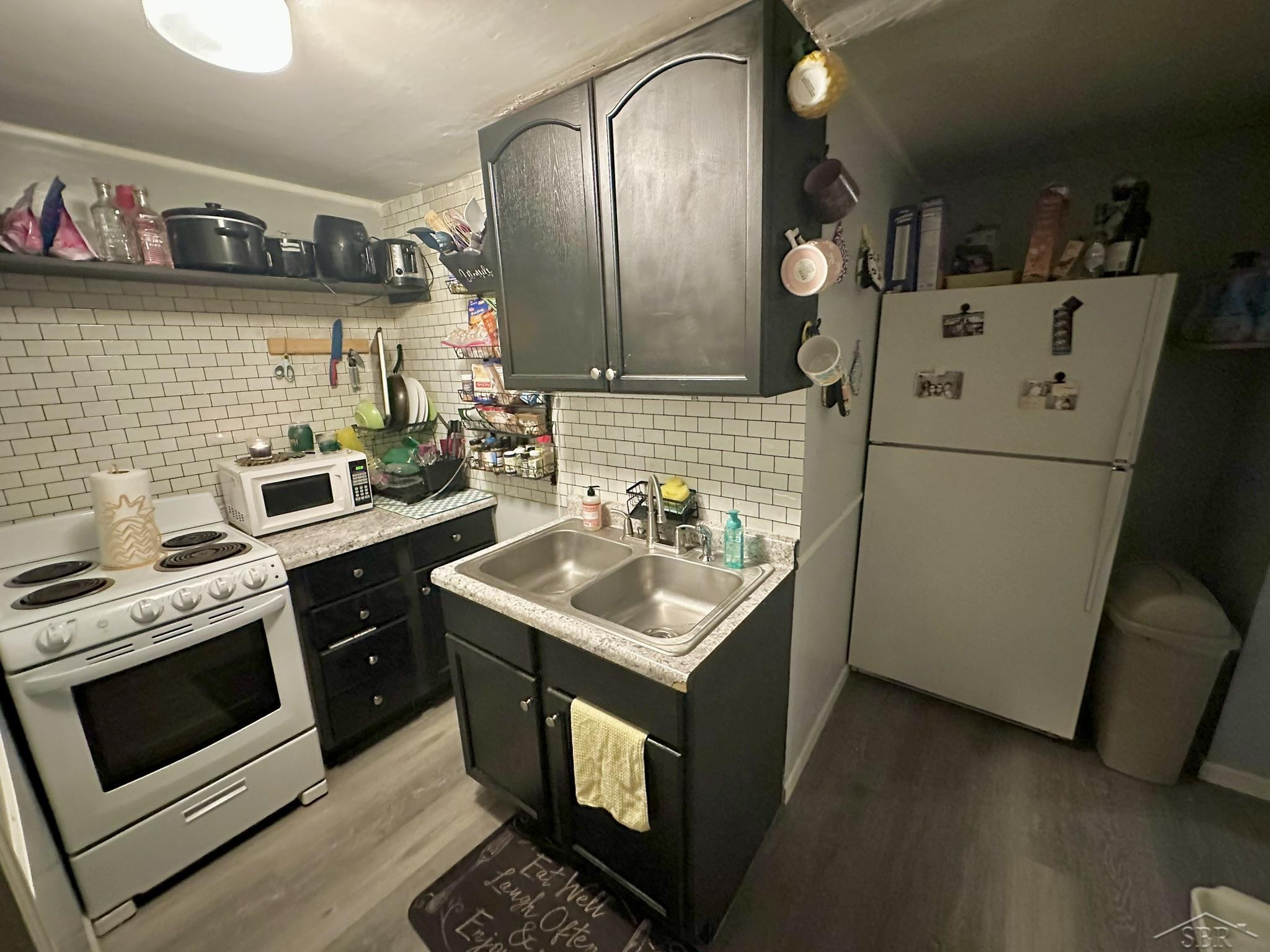 400 S Kiesel Street, Bay City, MI 48706 — Photo 16