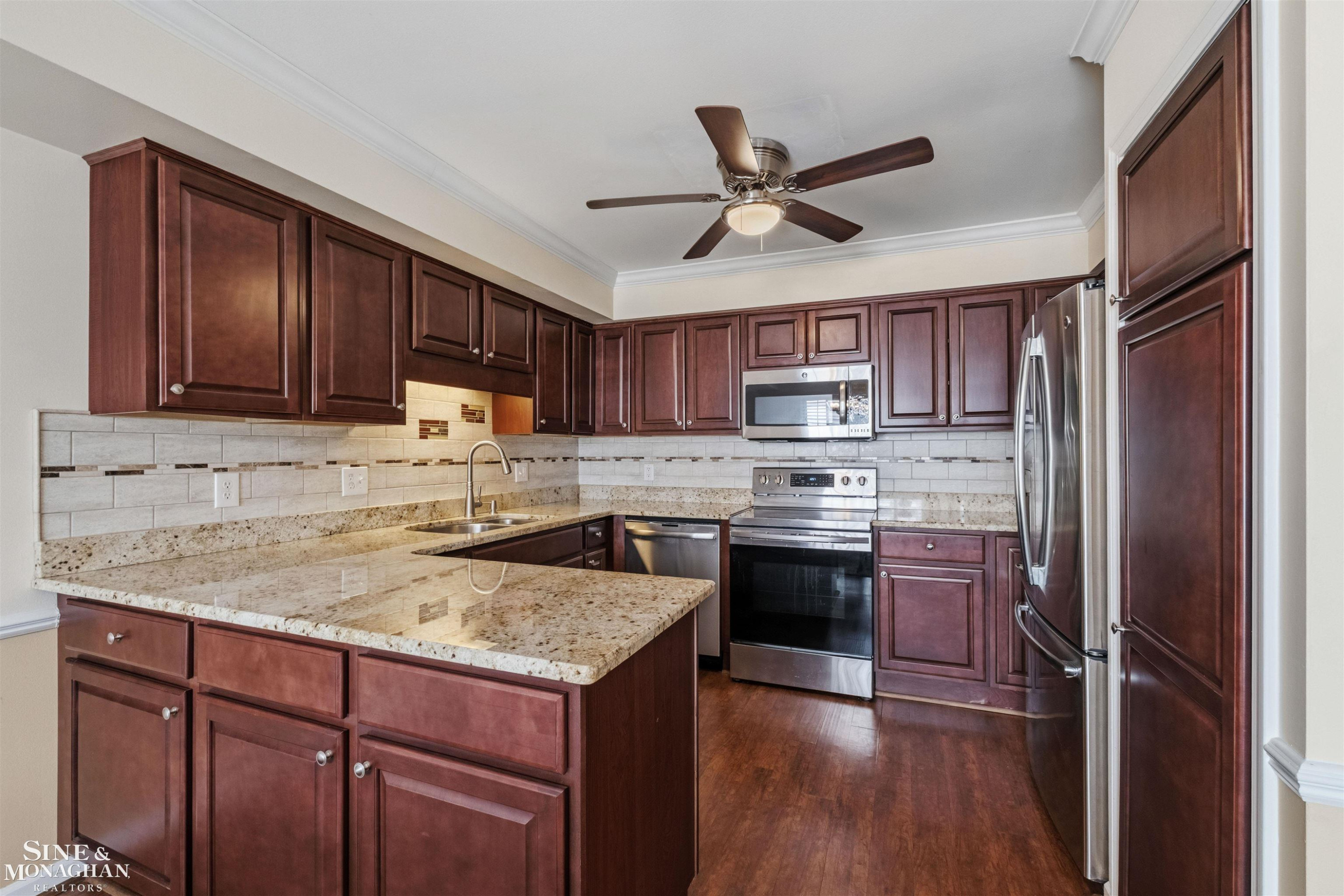936 Country Club Drive, Saint Clair Shores, MI 48082 — Photo 10