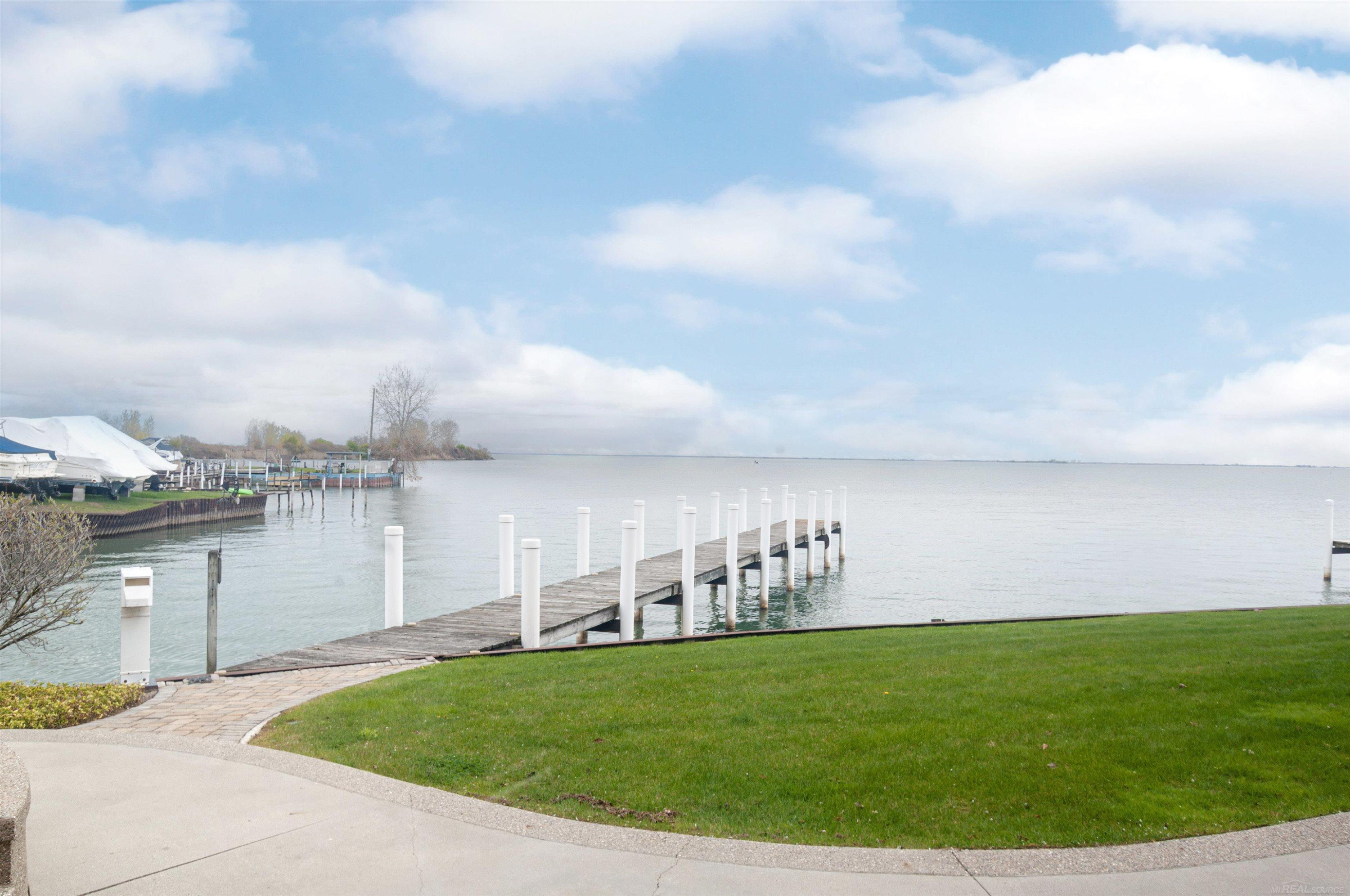 41614 Conger Bay Street, MI — Photo 45