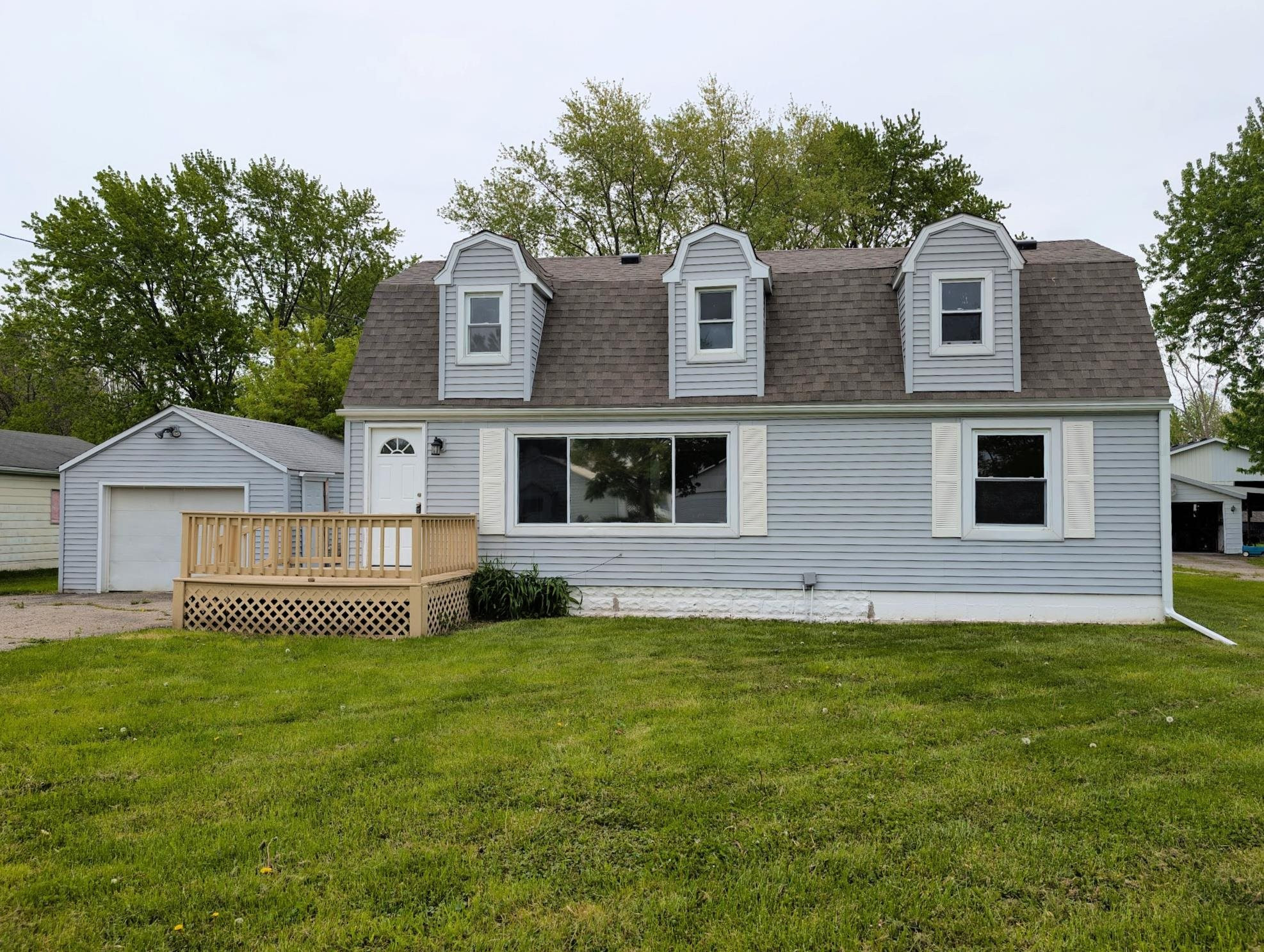6109 Wendt Drive, Flint, MI 48507 — front exterior