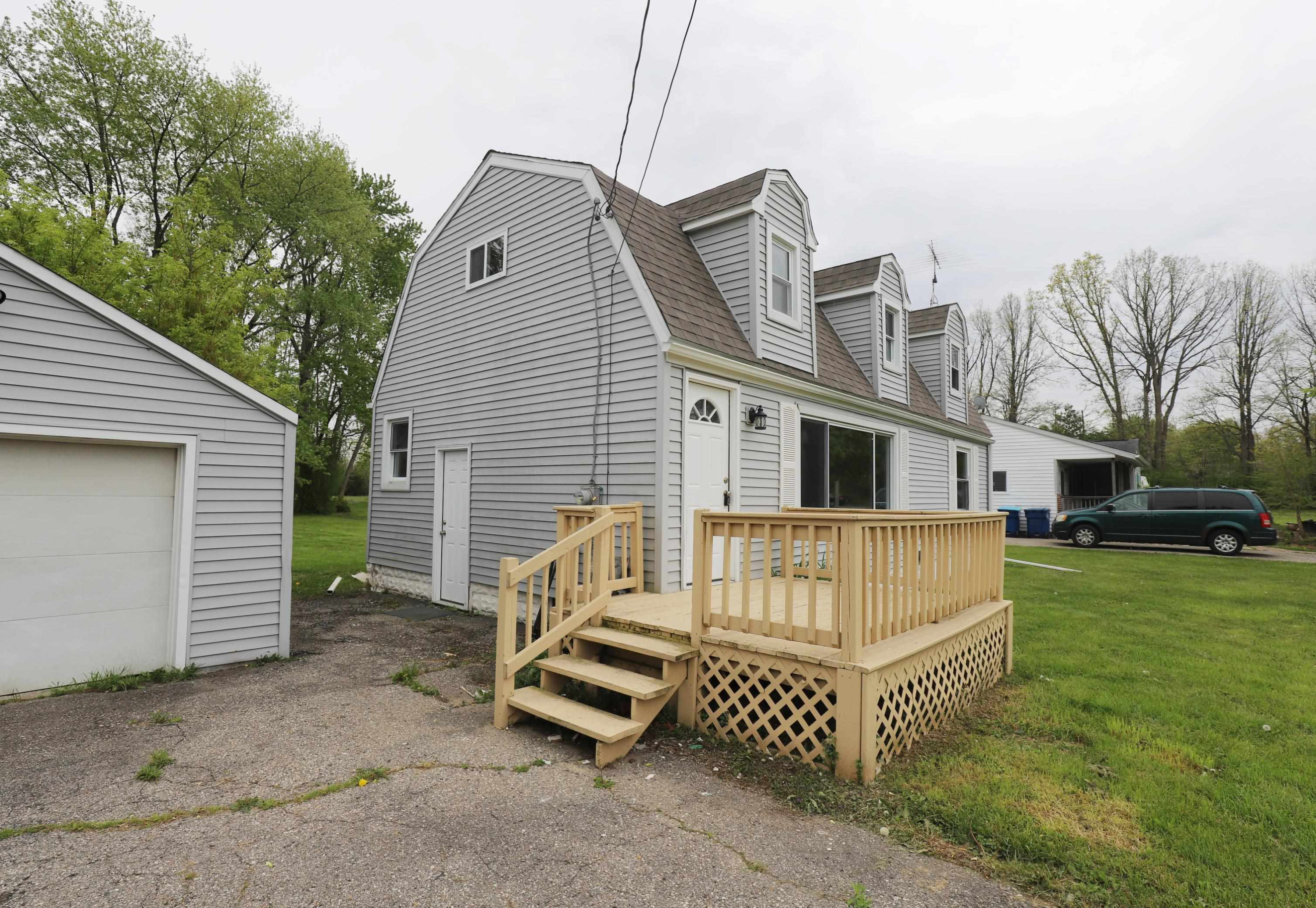 6109 Wendt Drive, Flint, MI 48507 — Photo 2