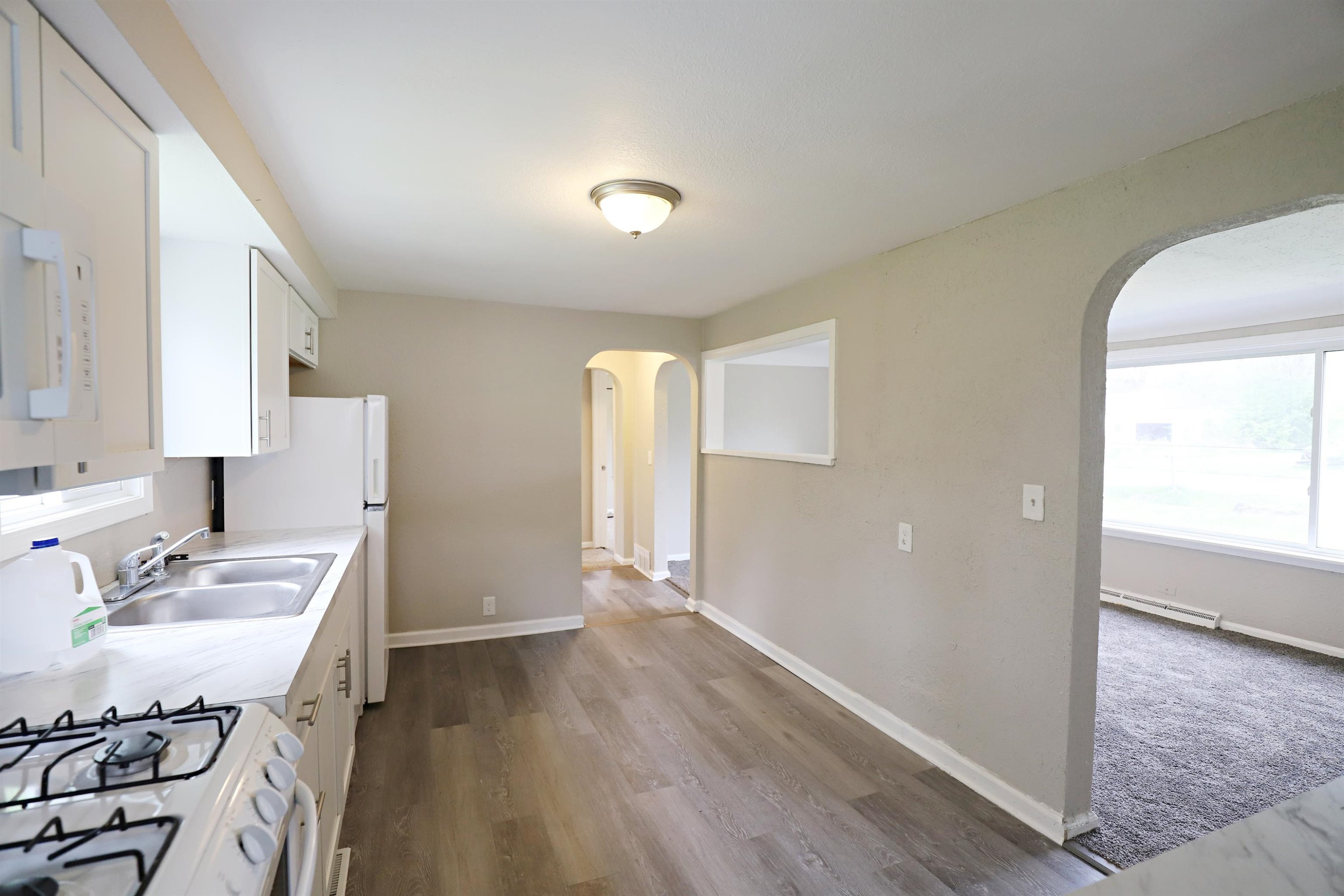 6109 Wendt Drive, Flint, MI 48507 — Photo 9