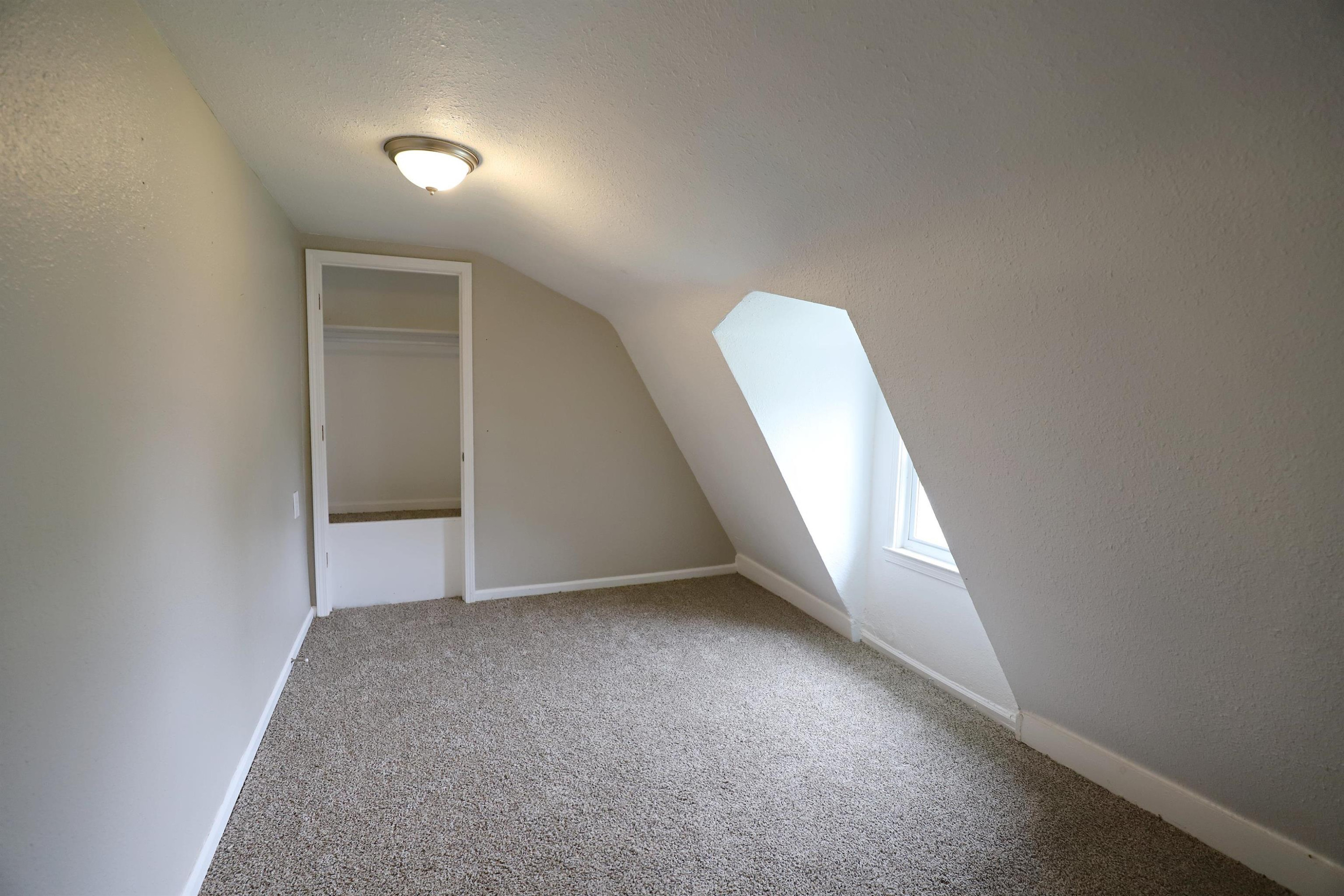 6109 Wendt Drive, Flint, MI 48507 — Photo 13
