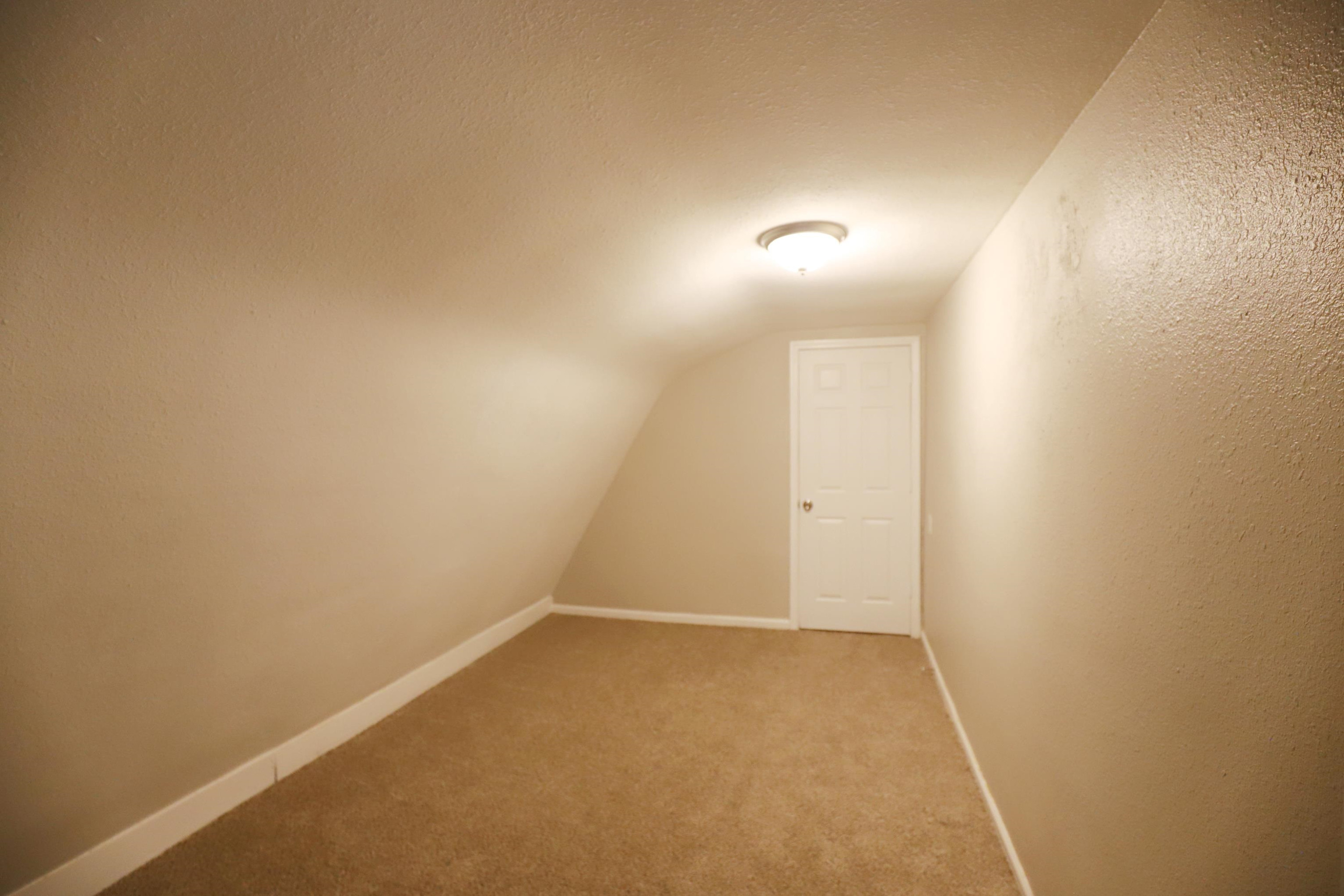 6109 Wendt Drive, Flint, MI 48507 — Photo 16