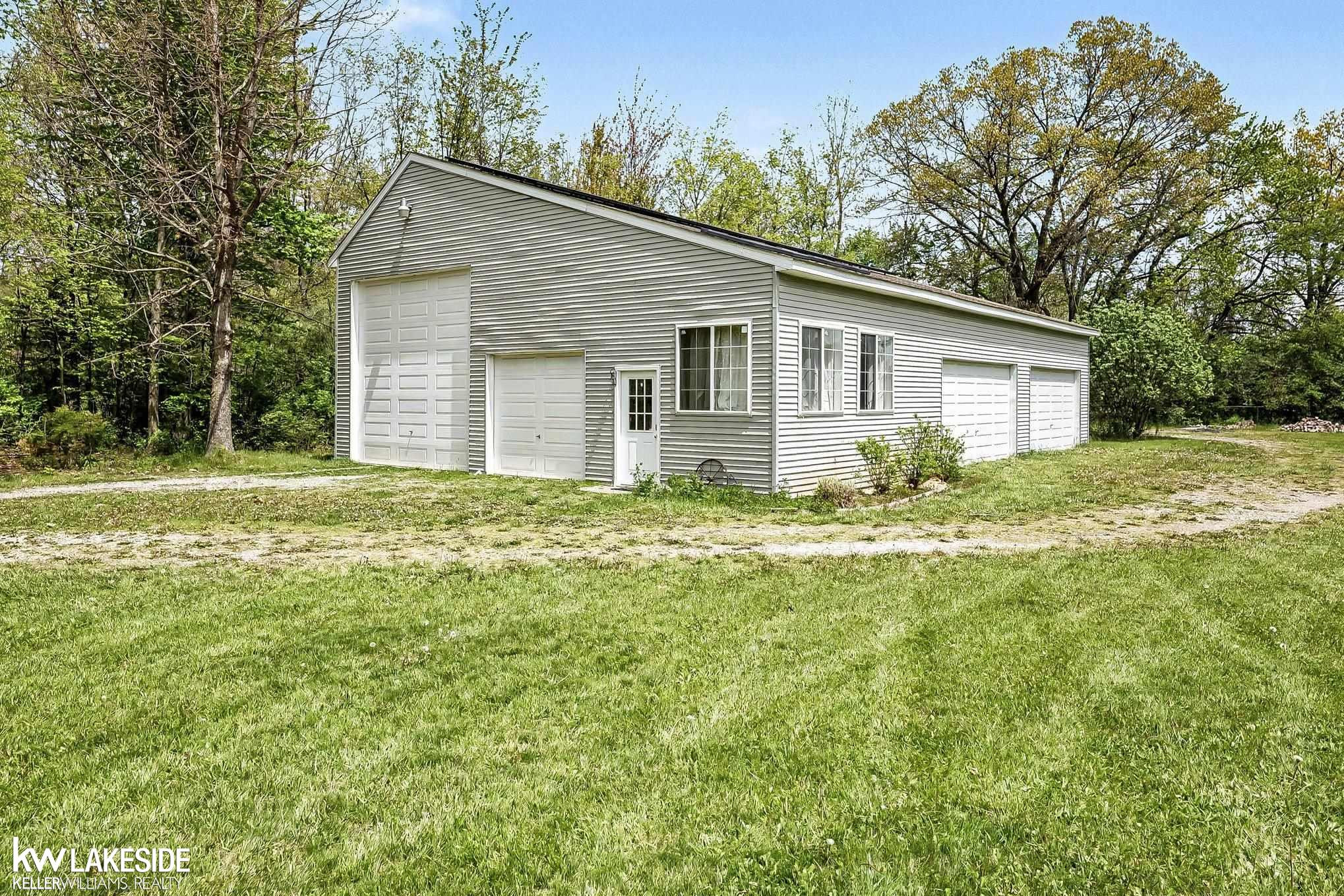 46502 Woodall Road, Shelby Twp, MI 48317 — Photo 8