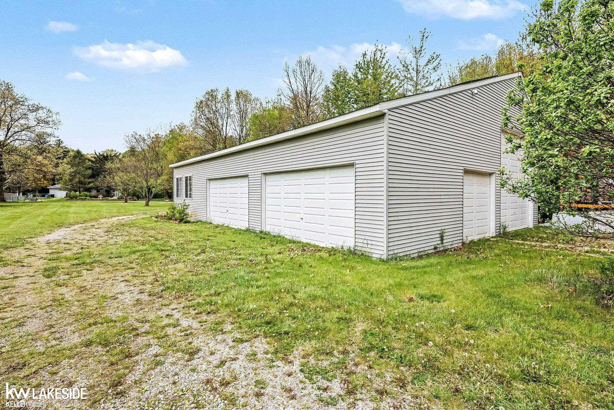 46502 Woodall Road, Shelby Twp, MI 48317 — Photo 10