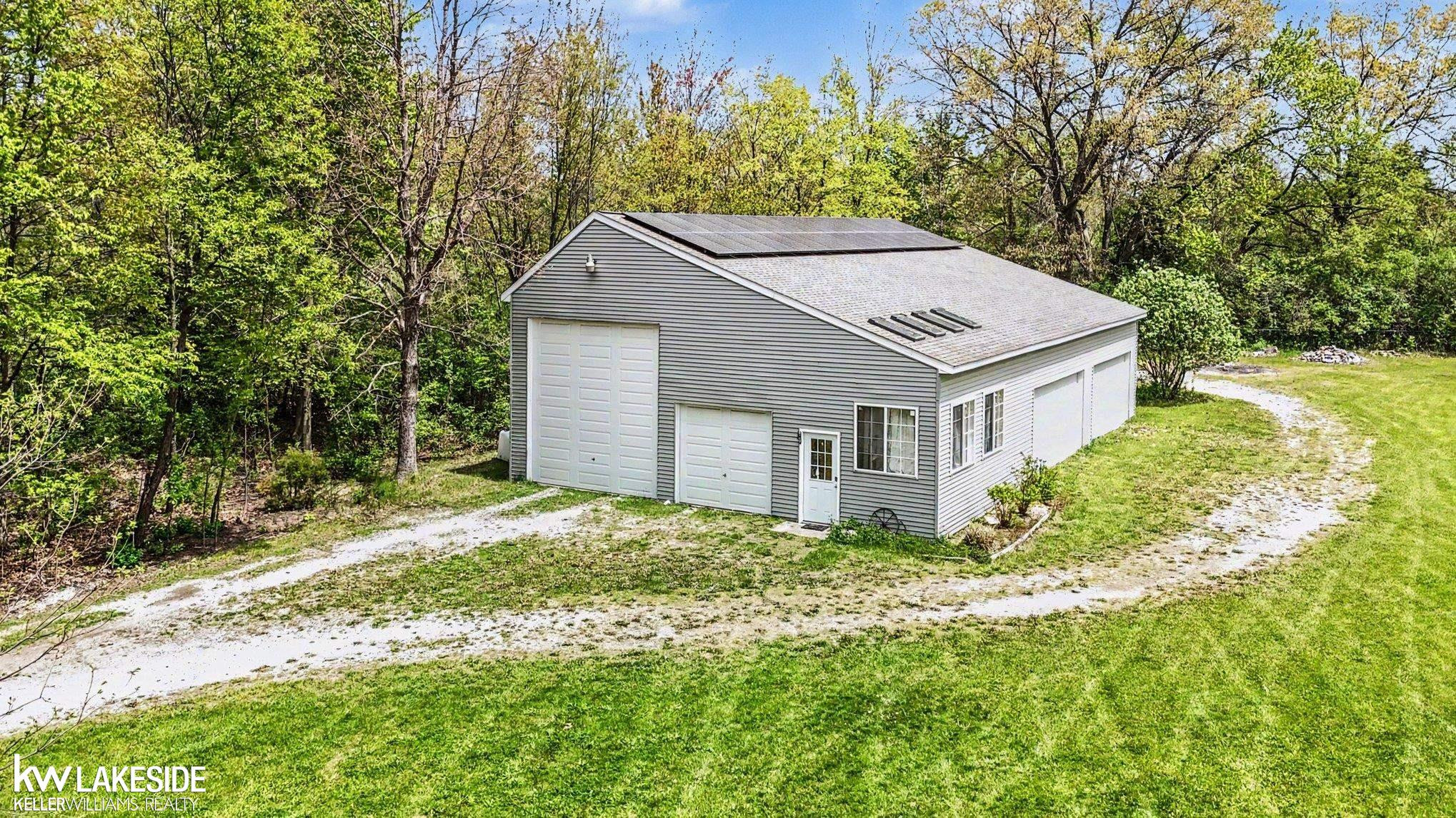 46502 Woodall Road, Shelby Twp, MI 48317 — Photo 32