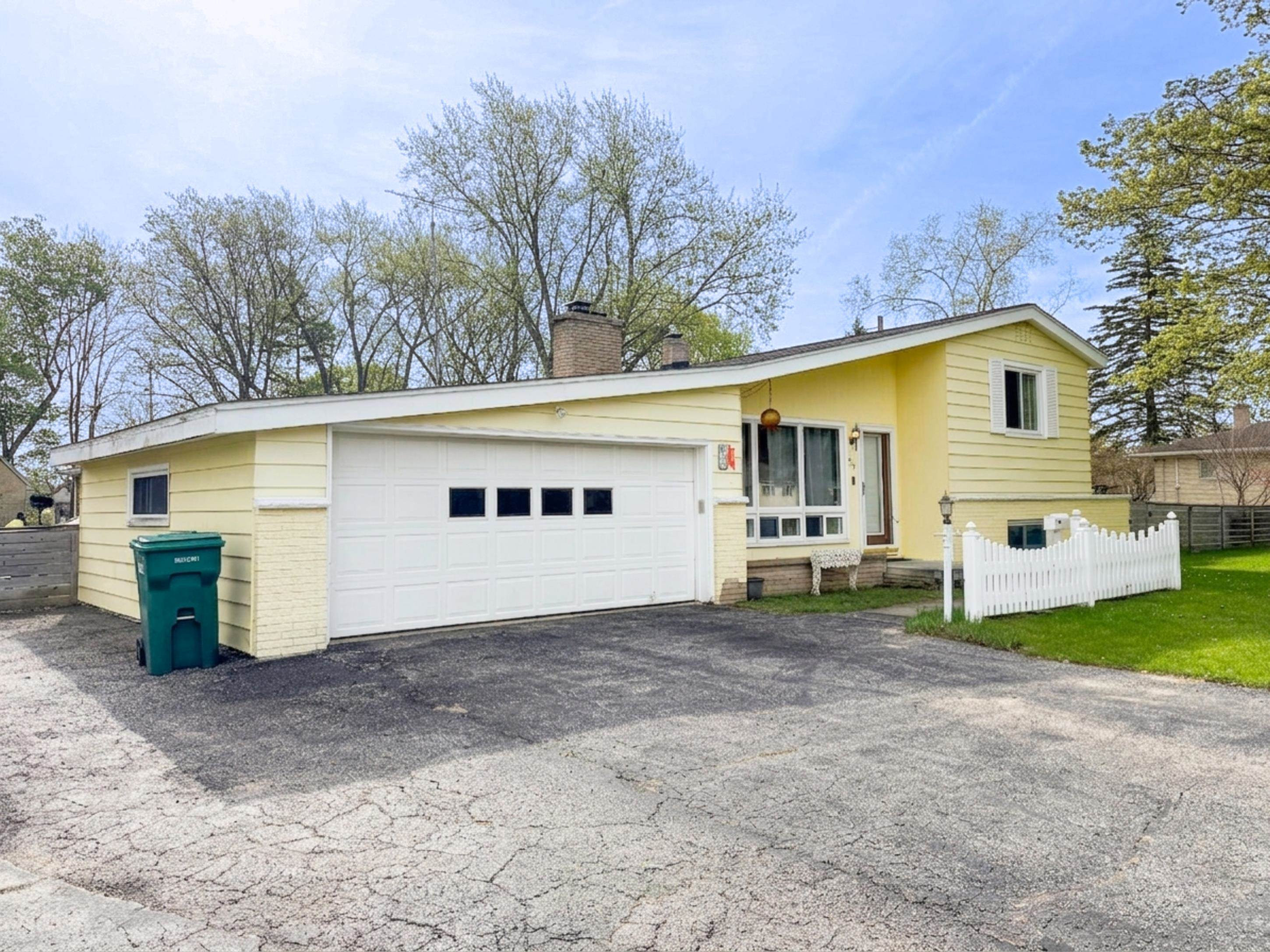 420 Dale Street, Flushing, MI 48433 — Photo 31