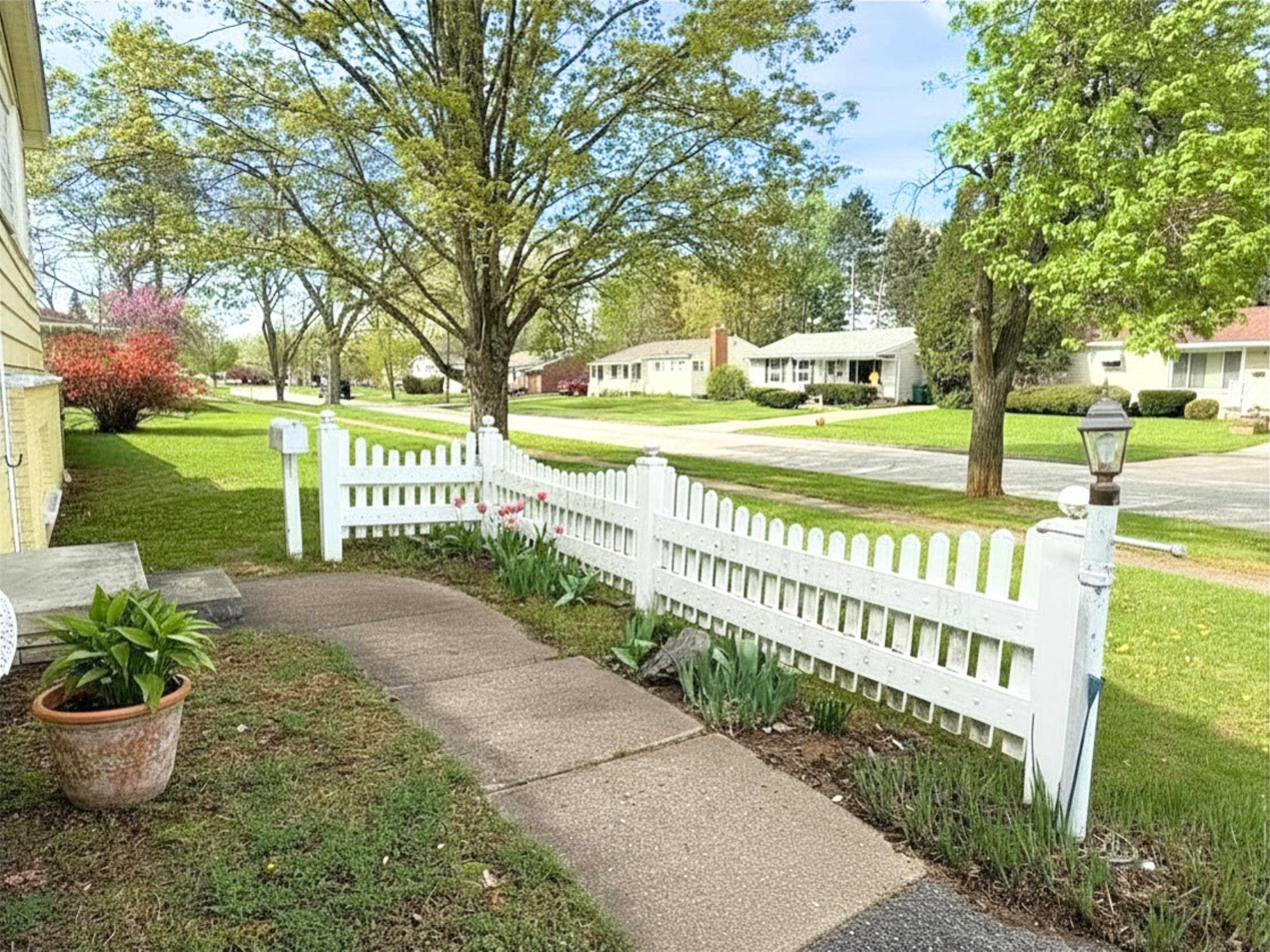 420 Dale Street, Flushing, MI 48433 — Photo 3