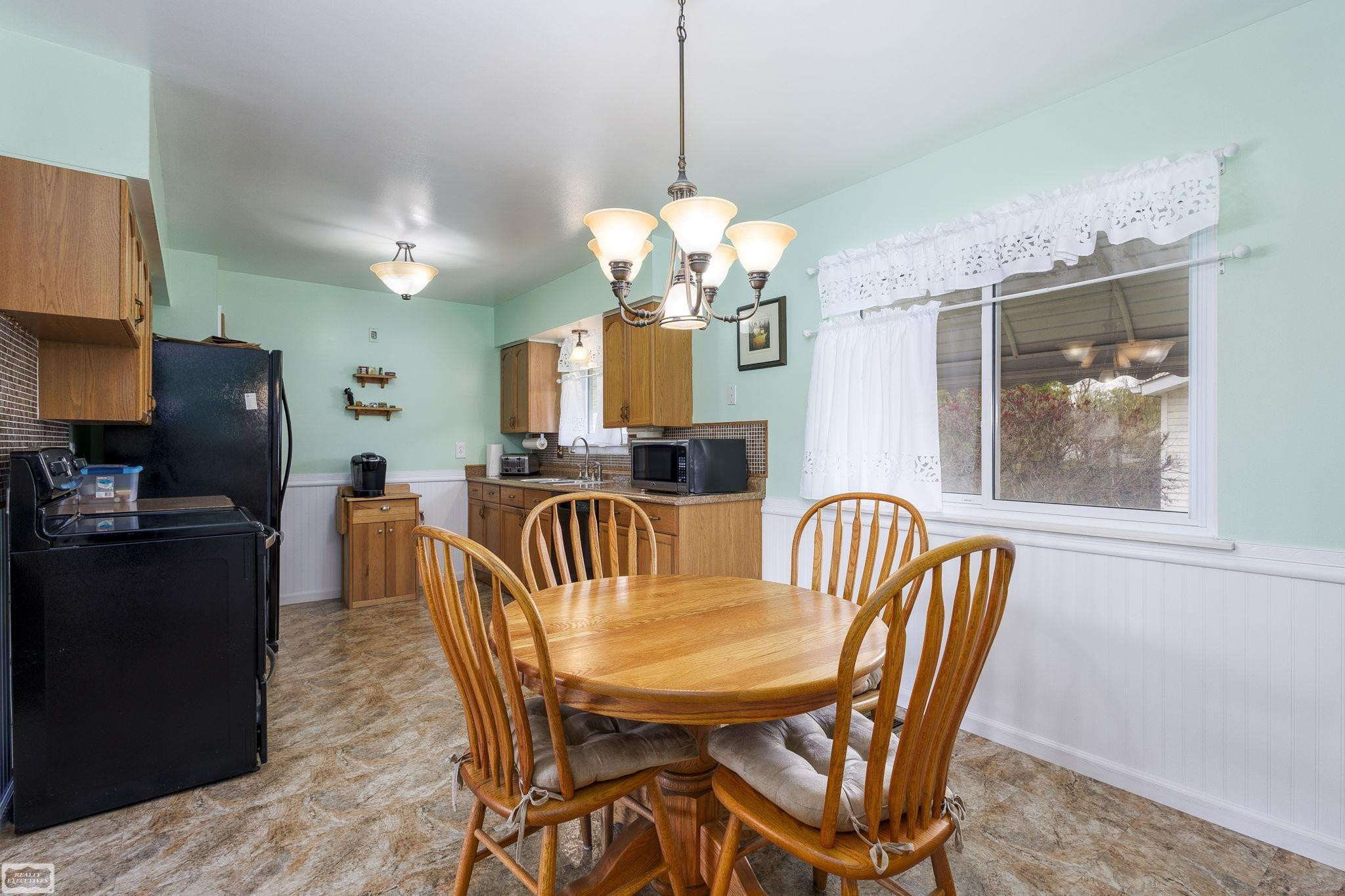 16996 Grettel Avenue, Fraser, MI 48026 — Photo 12