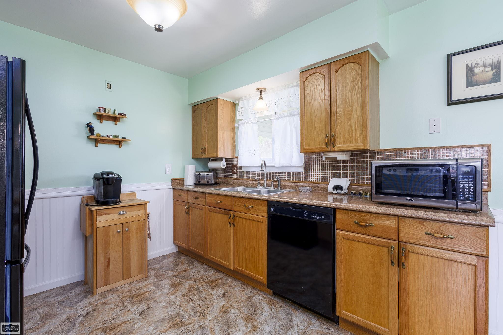 16996 Grettel Avenue, Fraser, MI 48026 — Photo 15