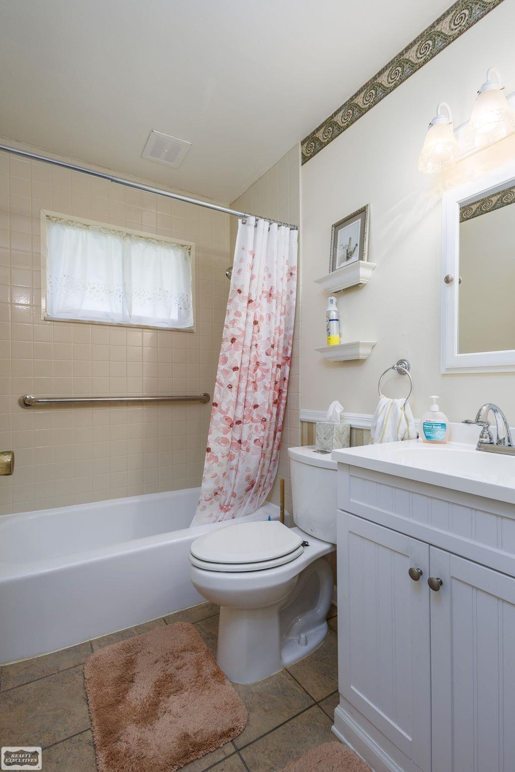 16996 Grettel Avenue, Fraser, MI 48026 — Photo 24