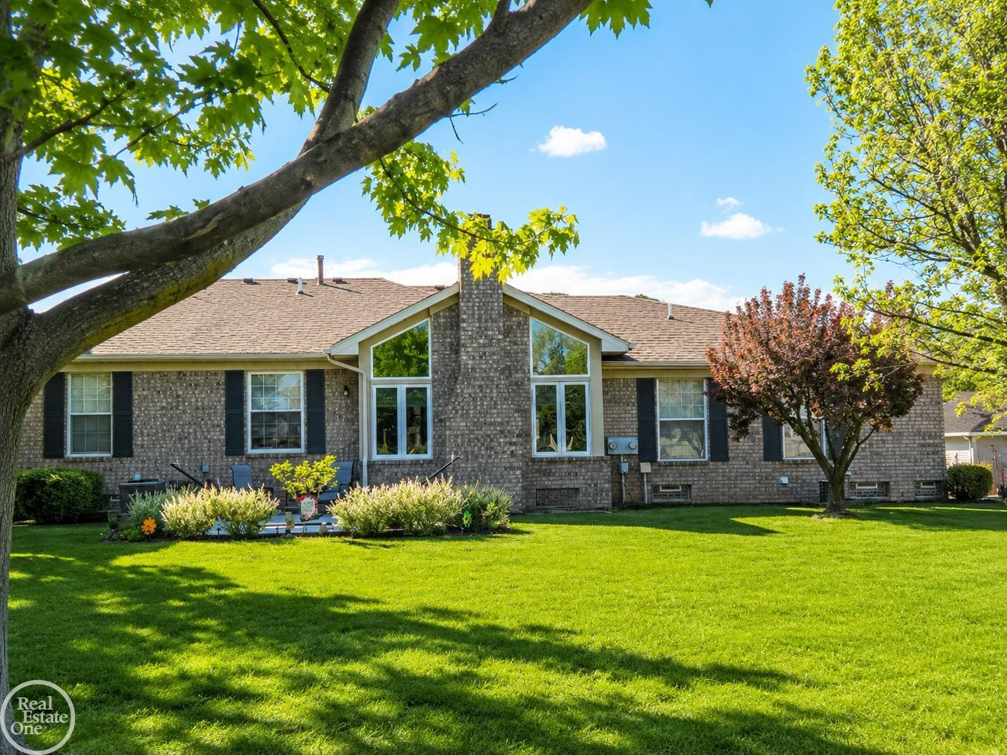 50140 Raleigh Court, Macomb, MI 48044 — front exterior