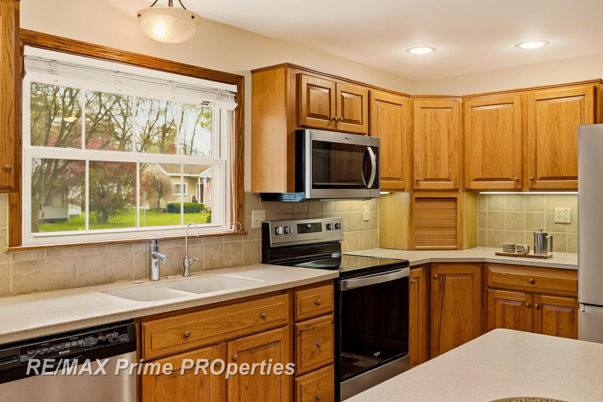 725 W Frank Street, Caro, MI 48723 — Photo 16