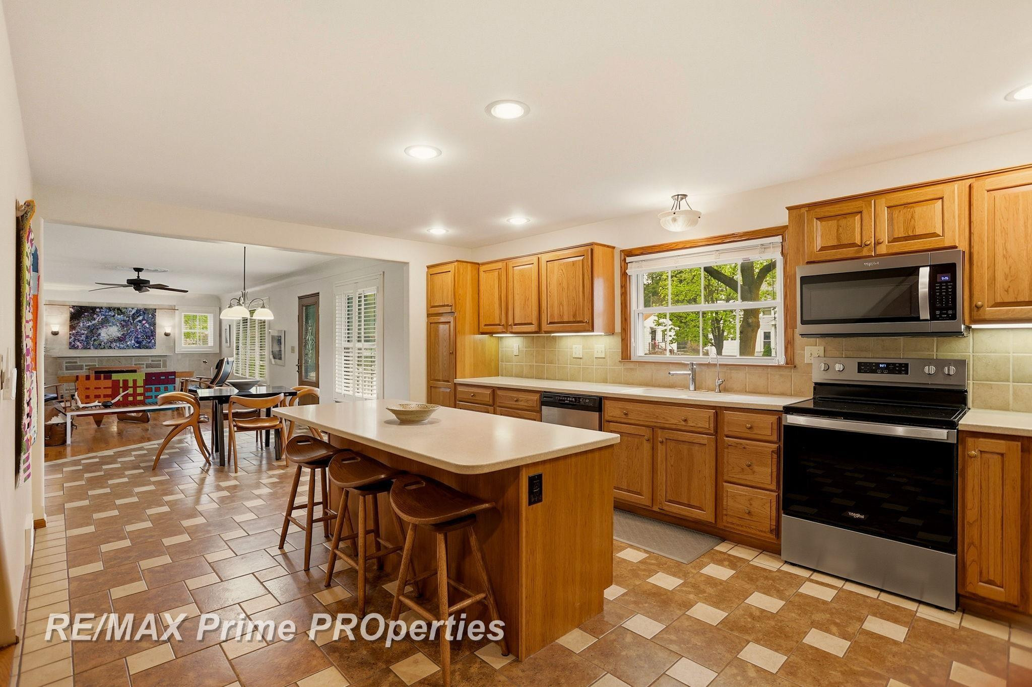 725 W Frank Street, Caro, MI 48723 — Photo 18