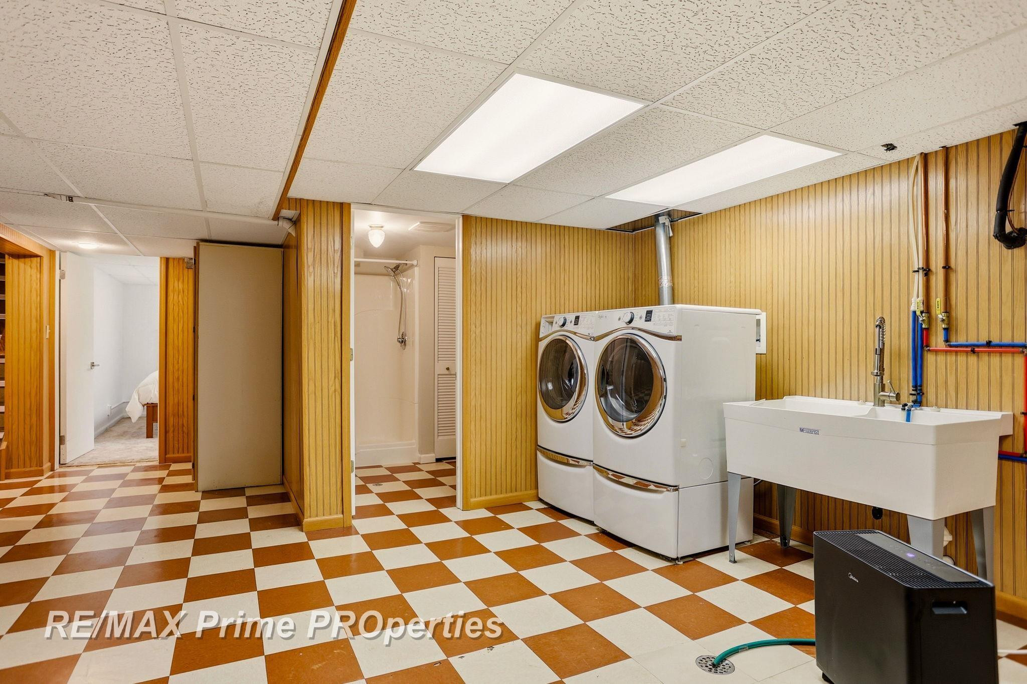725 W Frank Street, Caro, MI 48723 — Photo 39