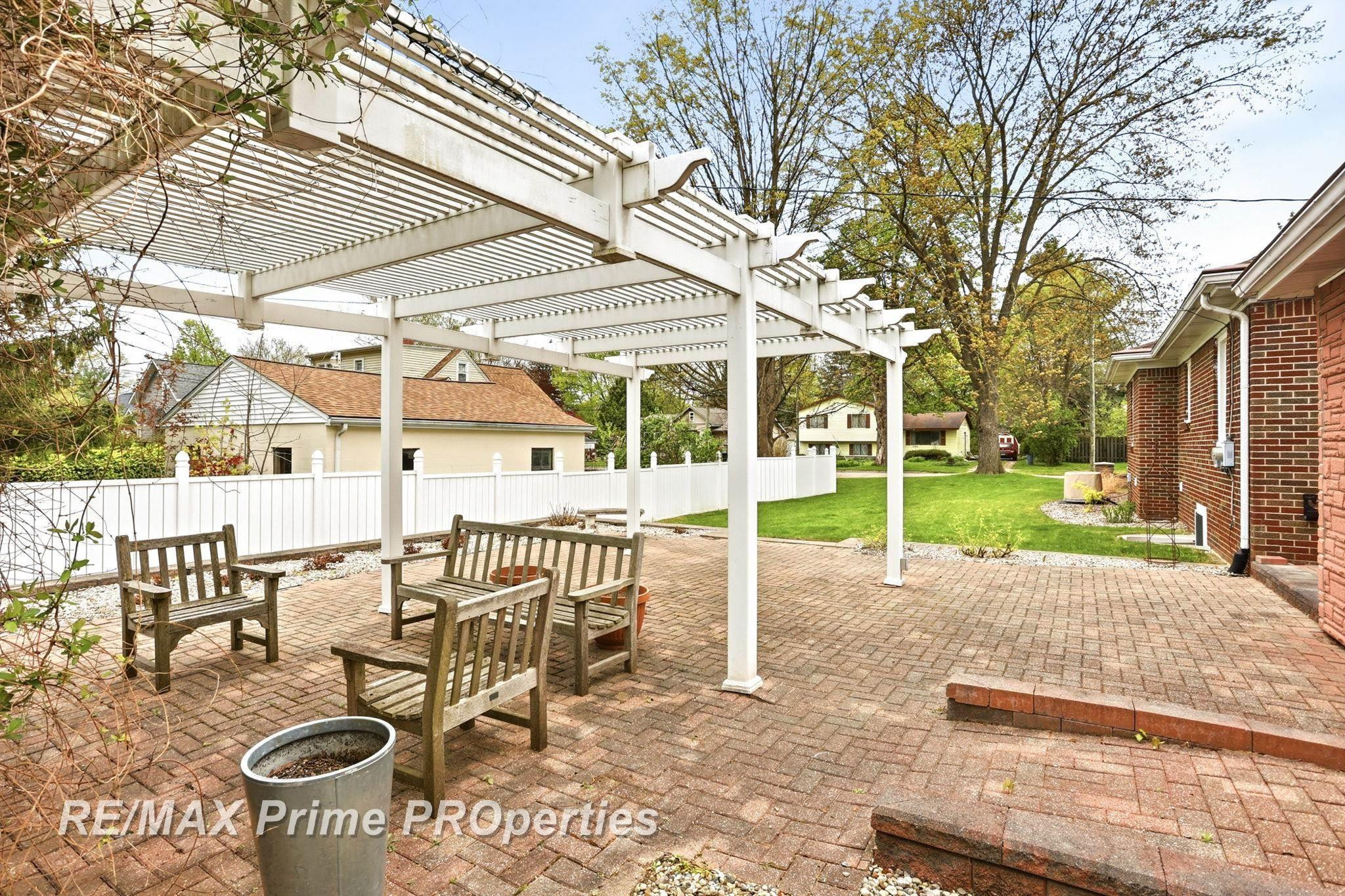 725 W Frank Street, Caro, MI 48723 — Photo 55