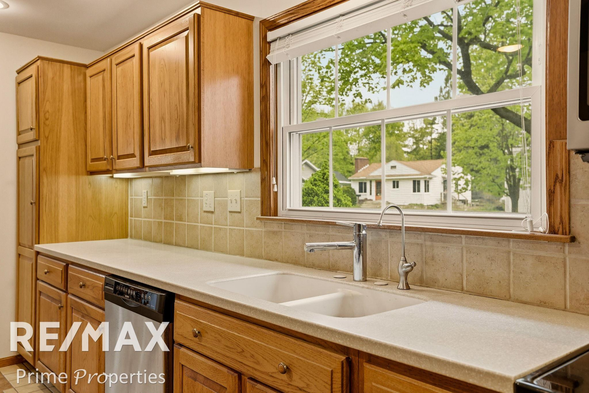725 W Frank Street, Caro, MI 48723 — Photo 17