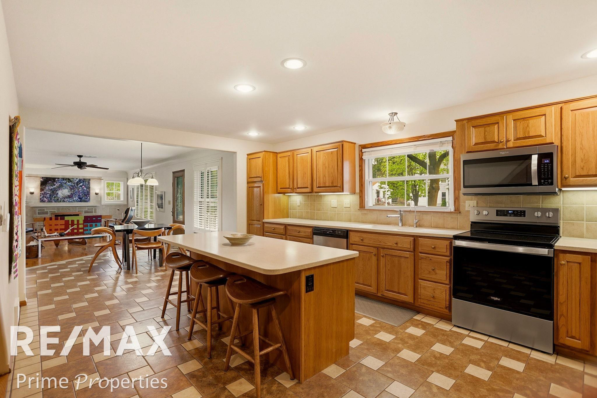 725 W Frank Street, Caro, MI 48723 — Photo 18