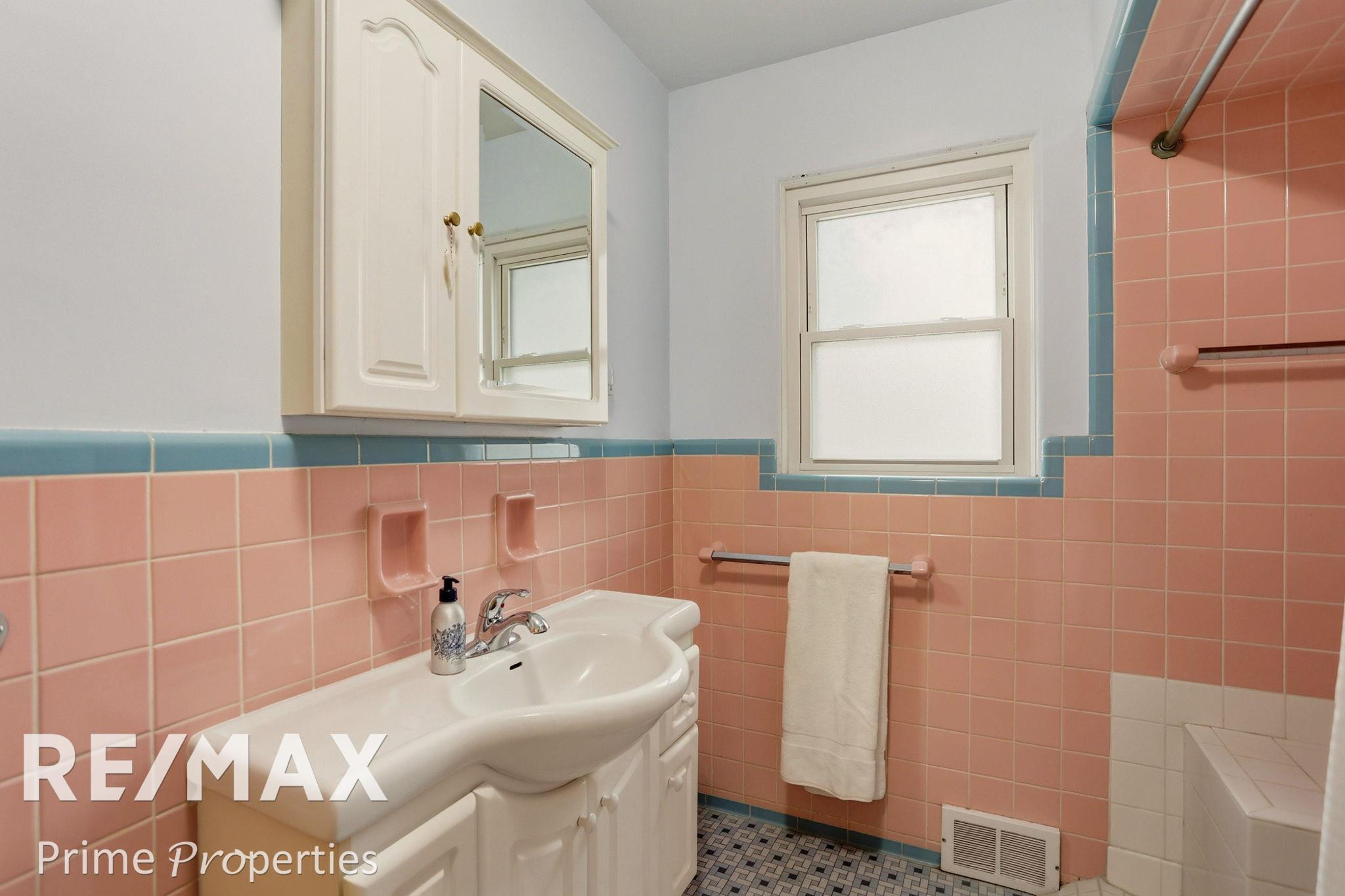 725 W Frank Street, Caro, MI 48723 — Photo 27