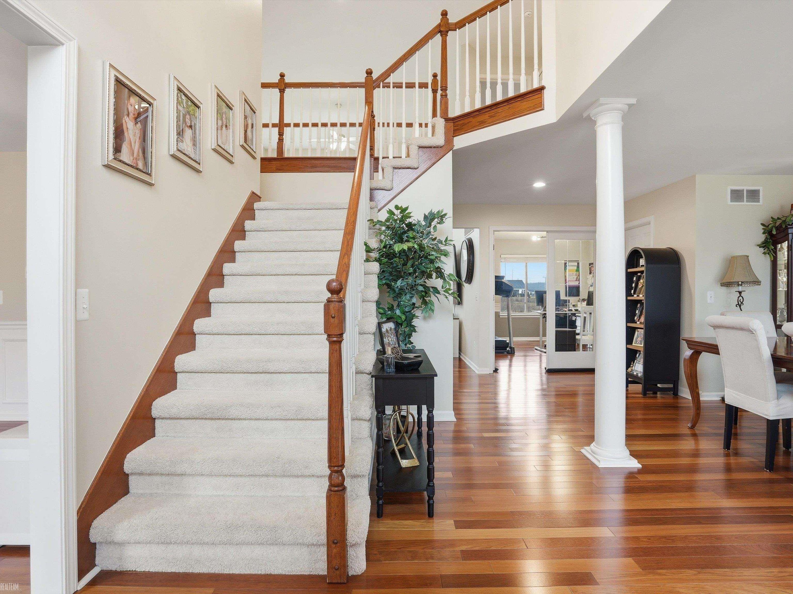20483 St Martins Avenue, MI 48044 — Photo 4