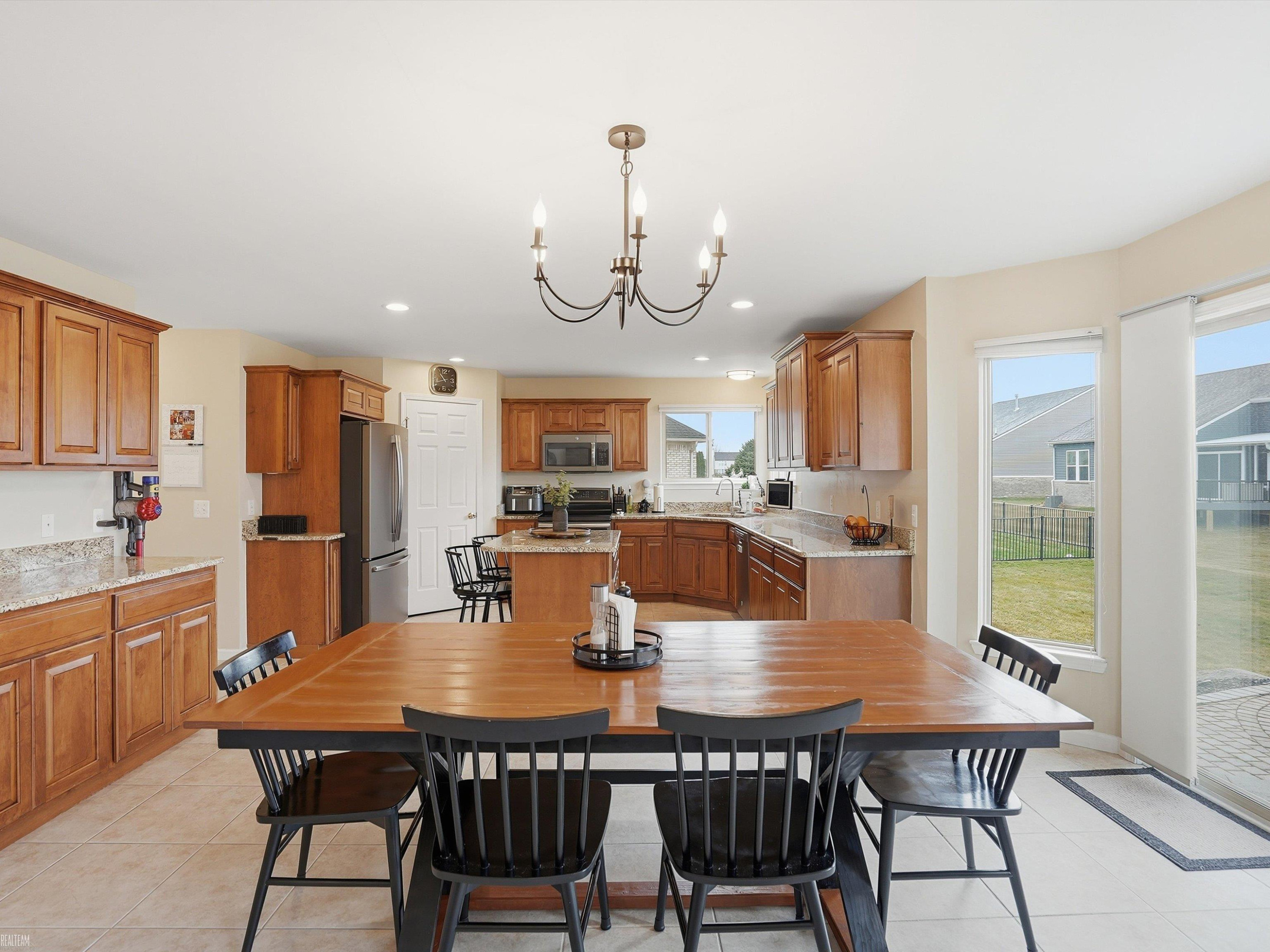 20483 St Martins Avenue, MI 48044 — Photo 15