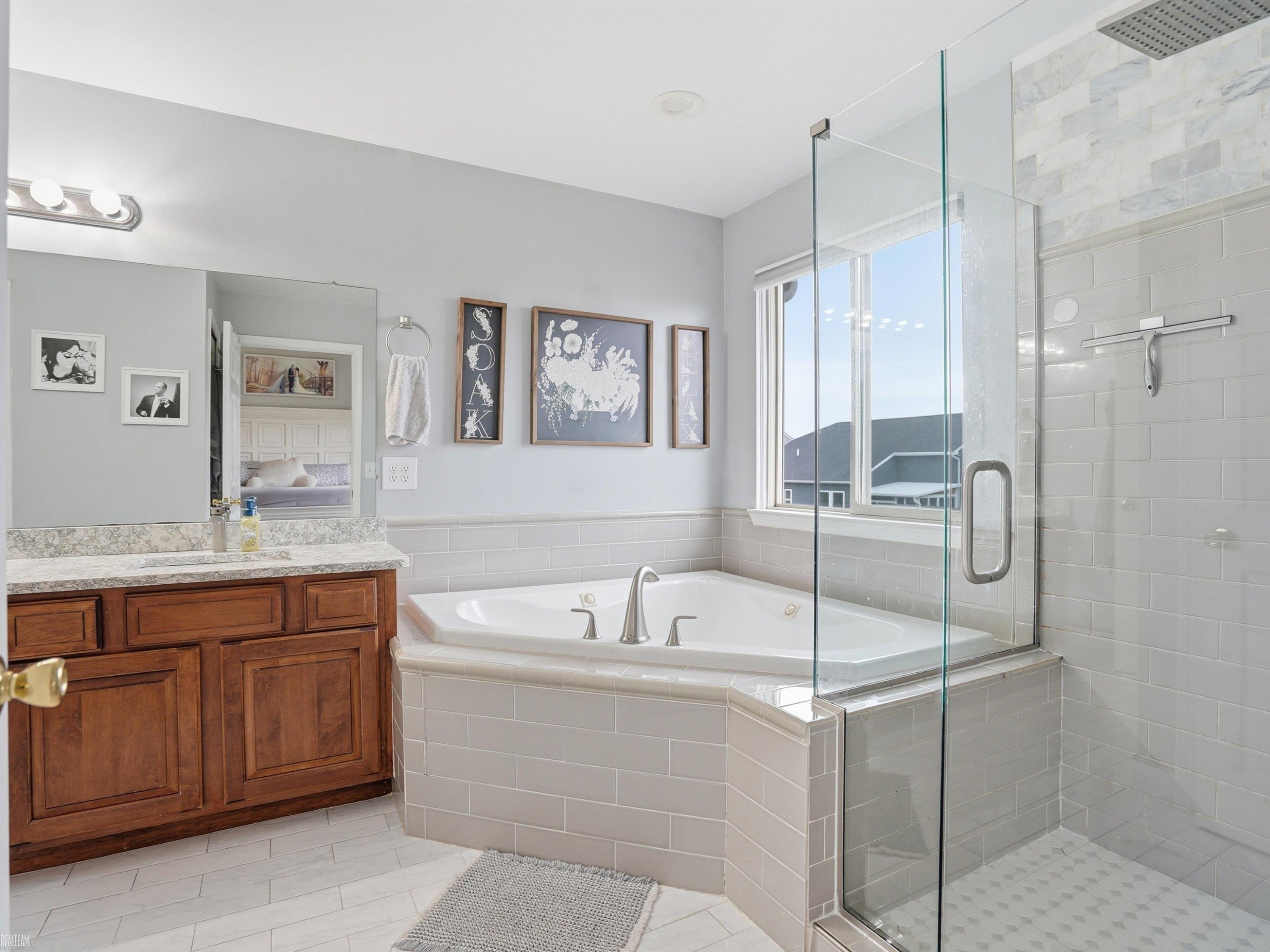 20483 St Martins Avenue, MI 48044 — Photo 25